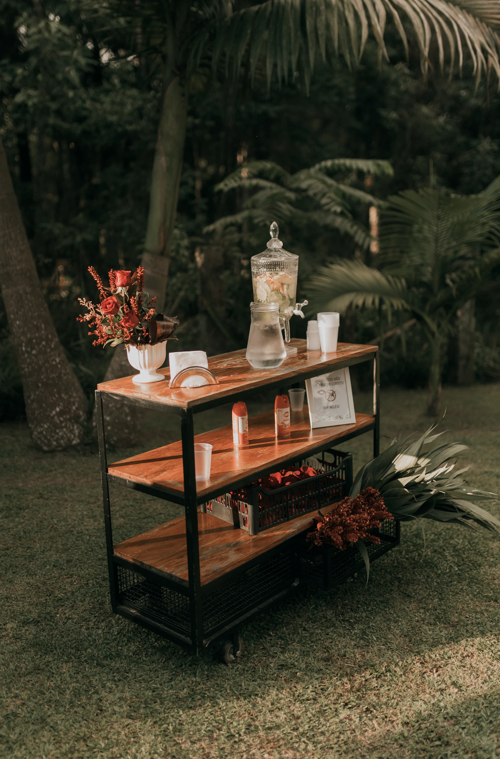 Editorial photography from the Nozze Journal article: Coffee cart vs cocktail bar — which suits your day?