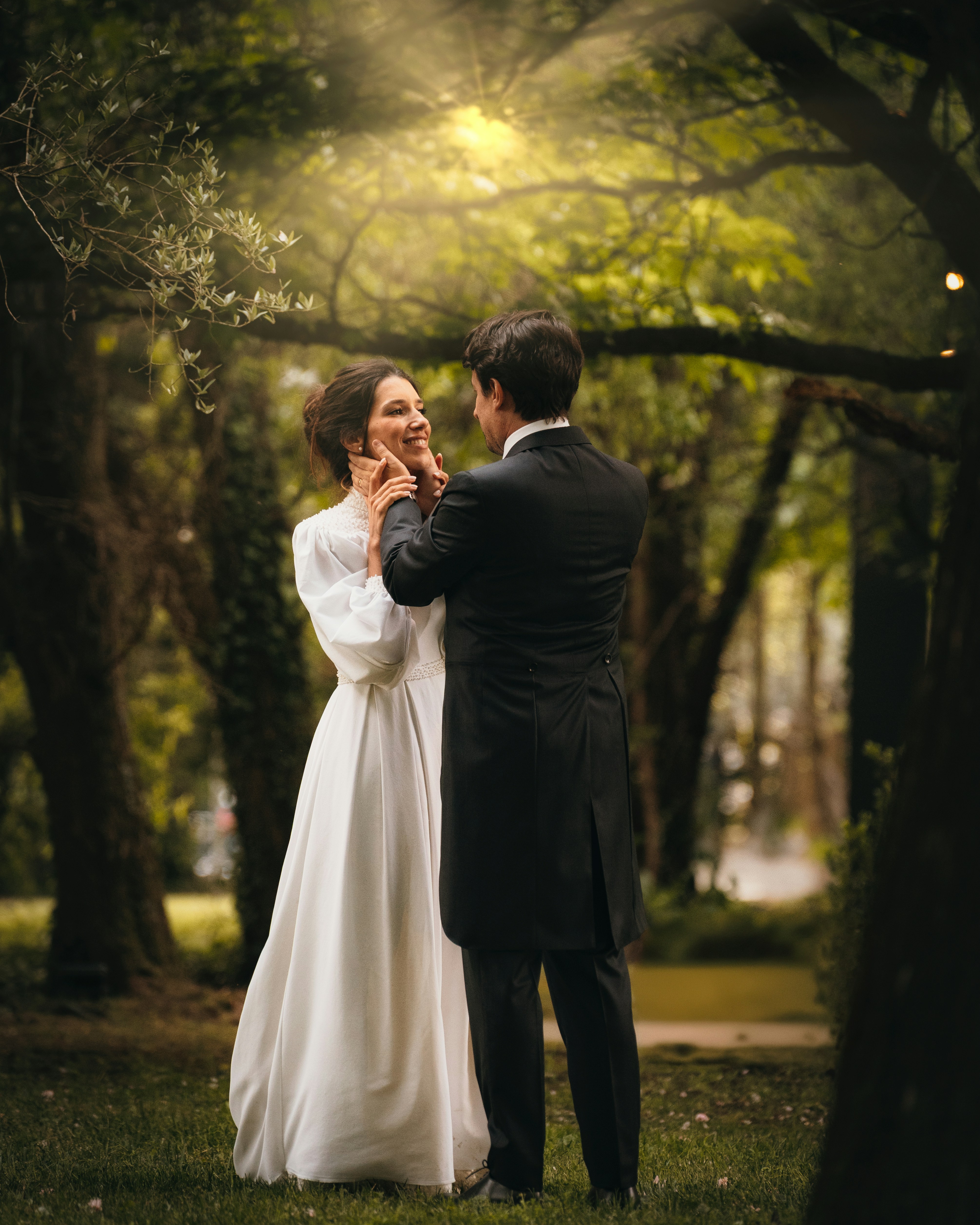A bride and groom share a tender moment. photo – Free Woman Image on ...