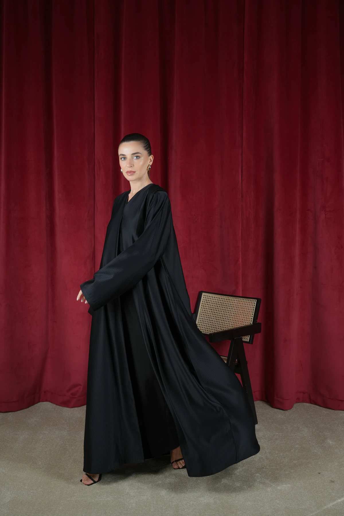 Classic Black Nida Abaya