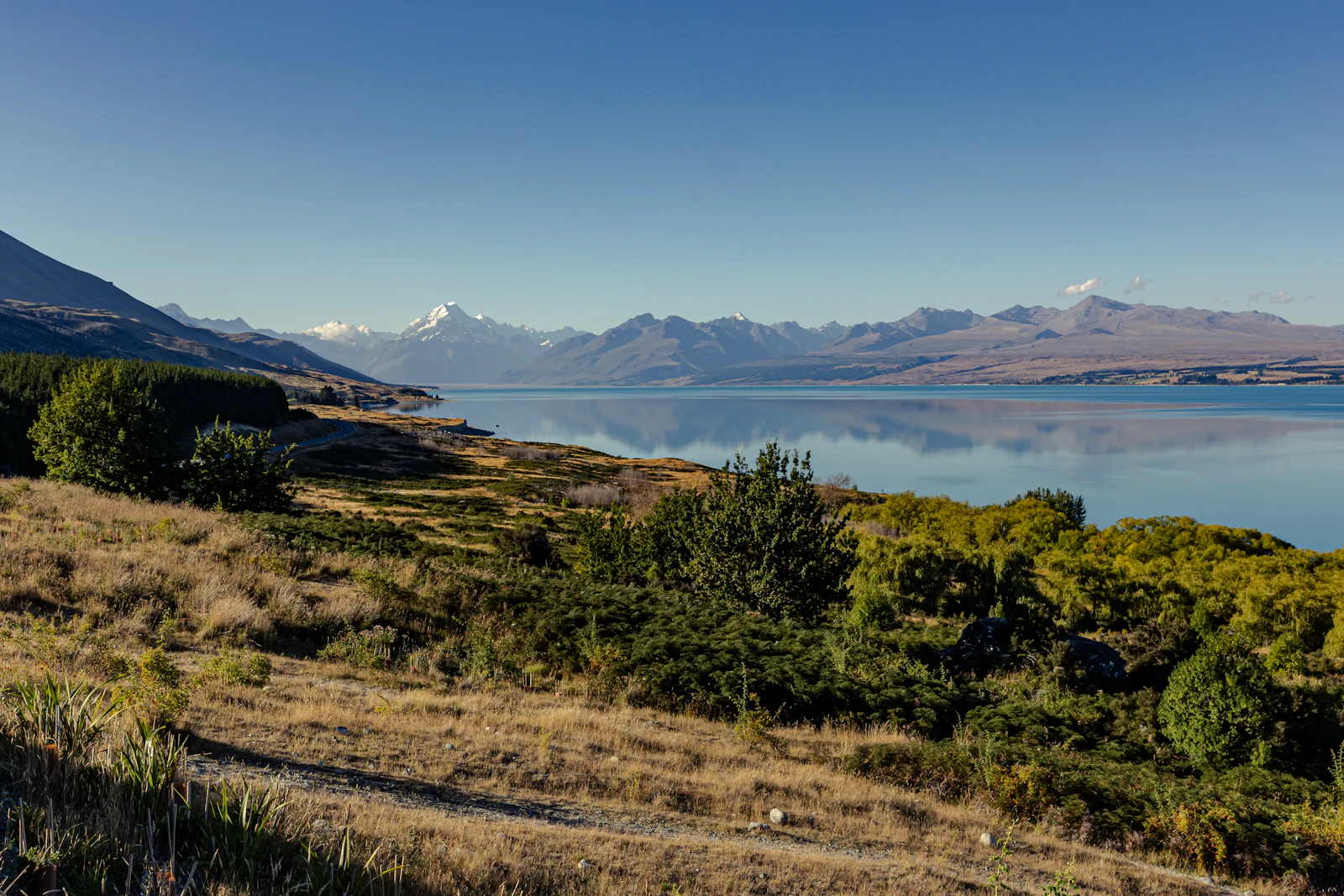 Lake Pukaki turquoise water with Aoraki Mt Cook in the distance