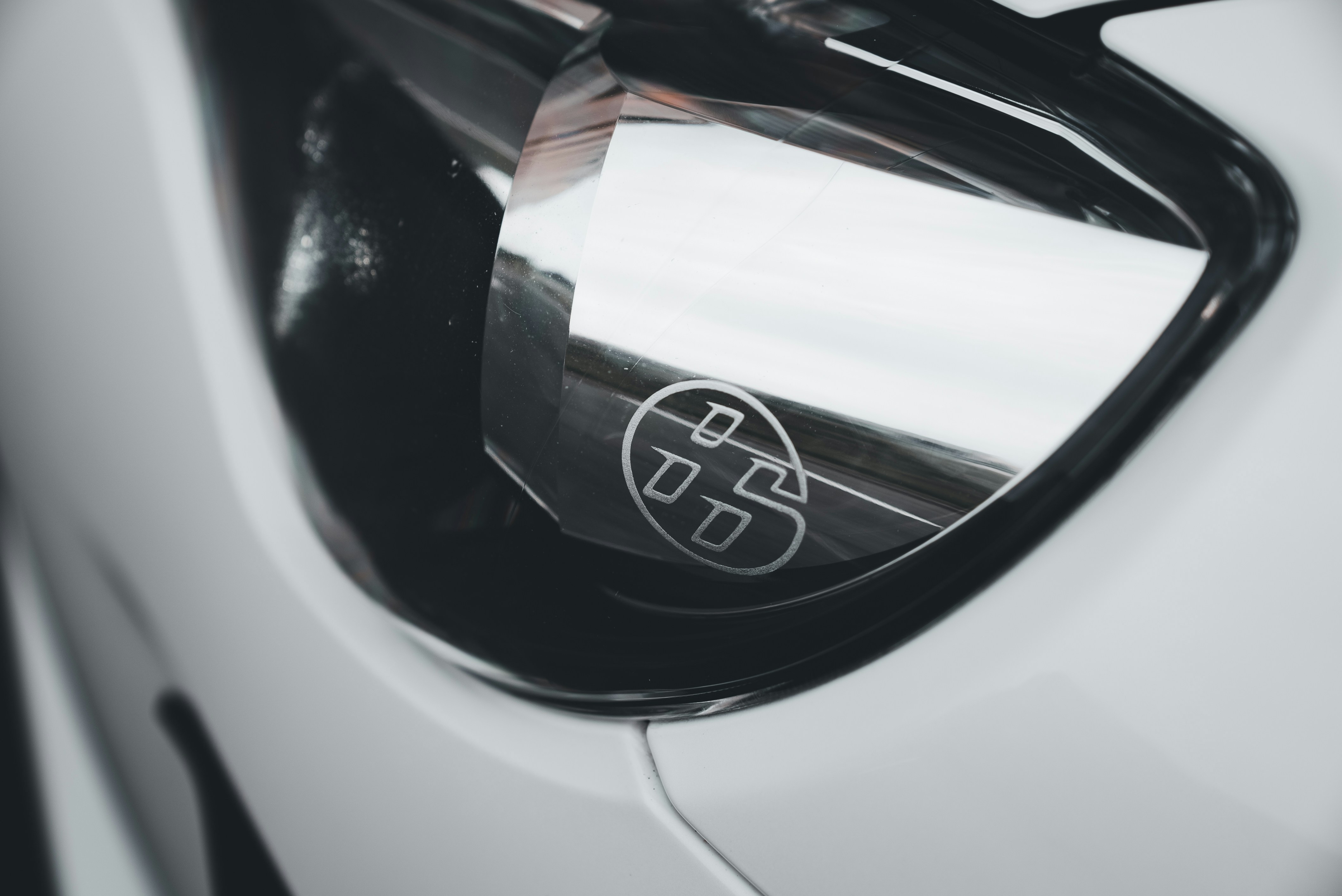 Photo by introspectivedsgn