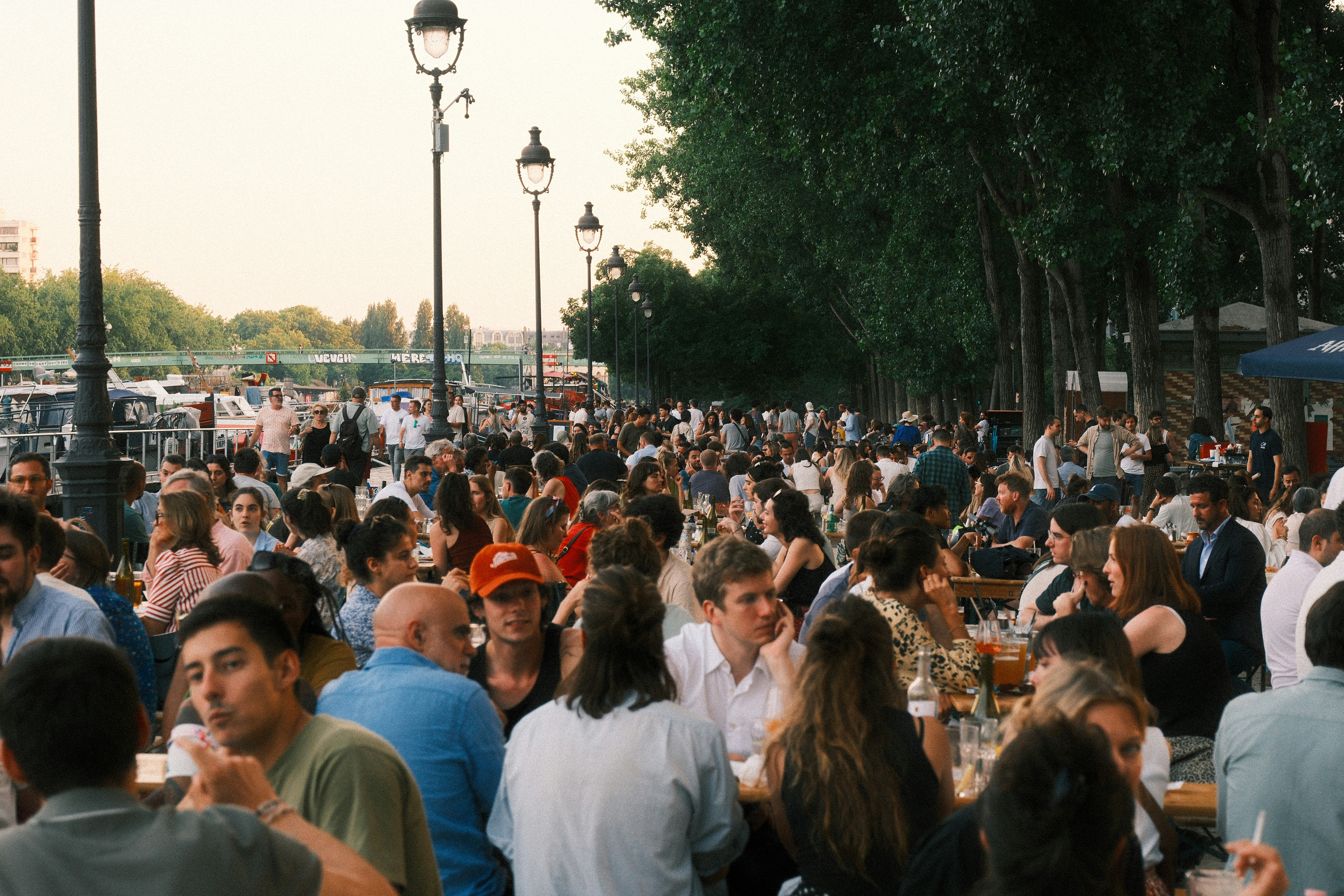 people enjoying food and music at a summer street festival like Ribfest Chicago - street festivals chicago
