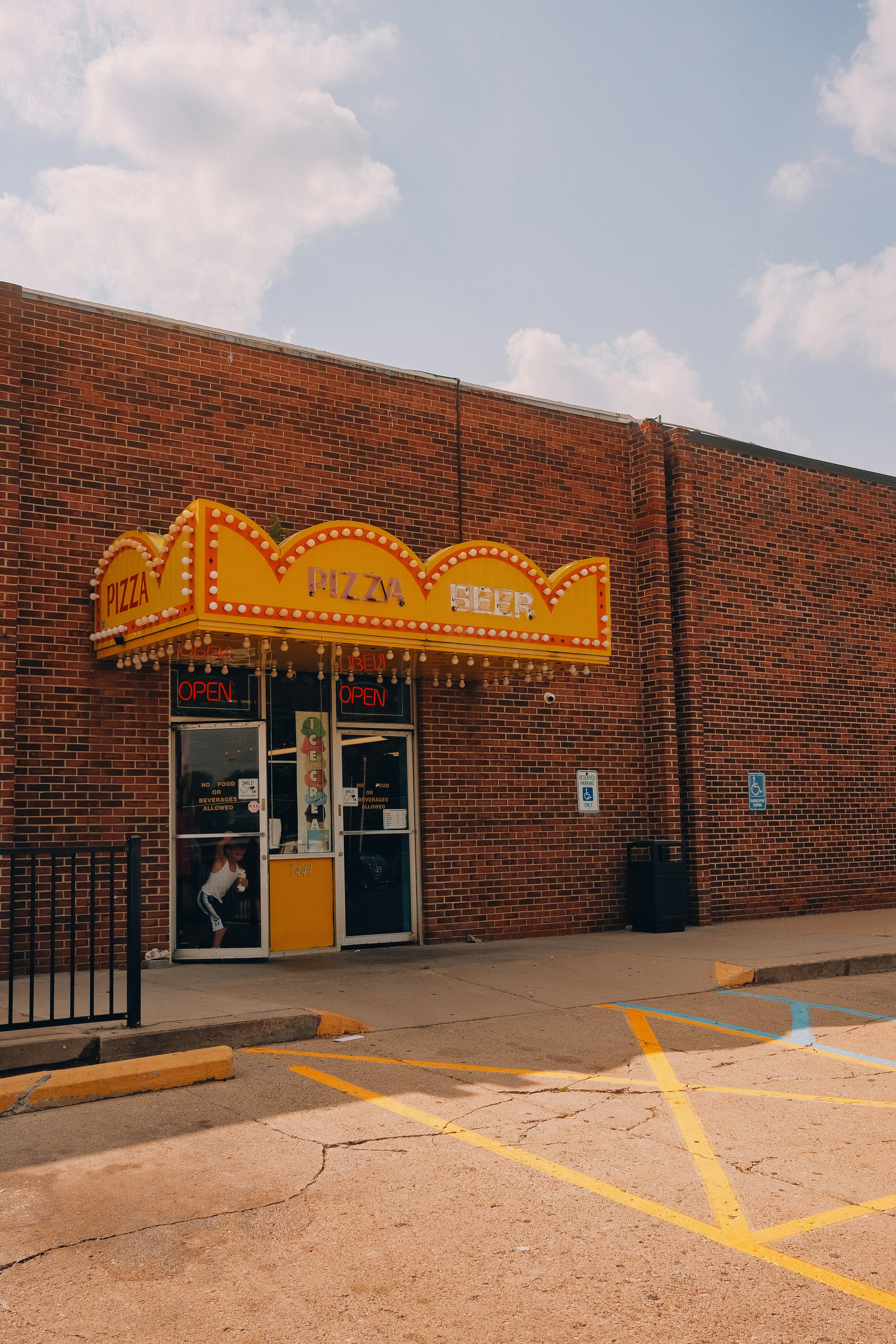 Discovering Kansas City: The Best Neighborhoods for Unique Local Finds