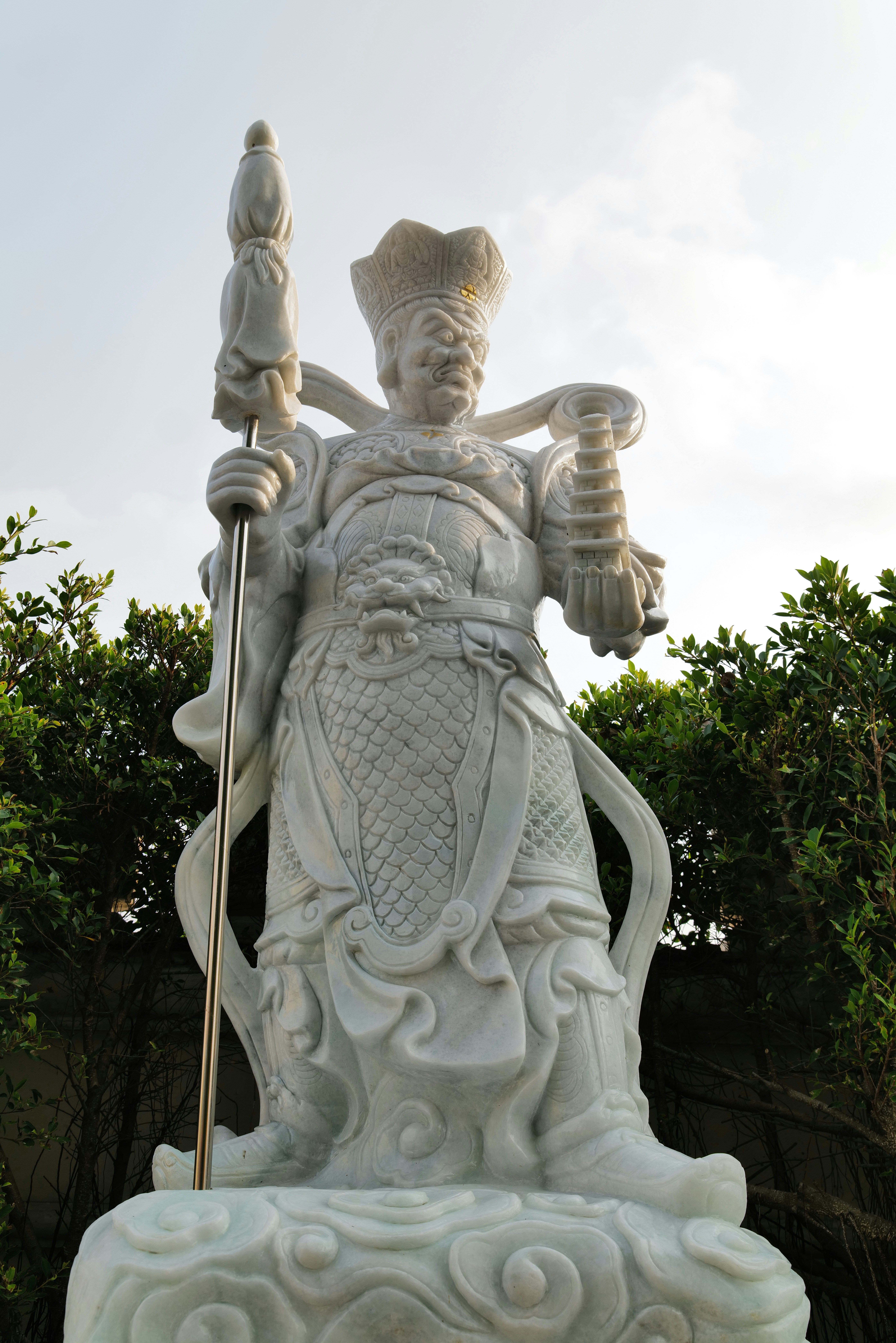 ベトナムの風景: 3. 「U」の起源と発音一方、「U」の起源も古代ローマのラテン文字に遡ります。ラテン文字の「U」は