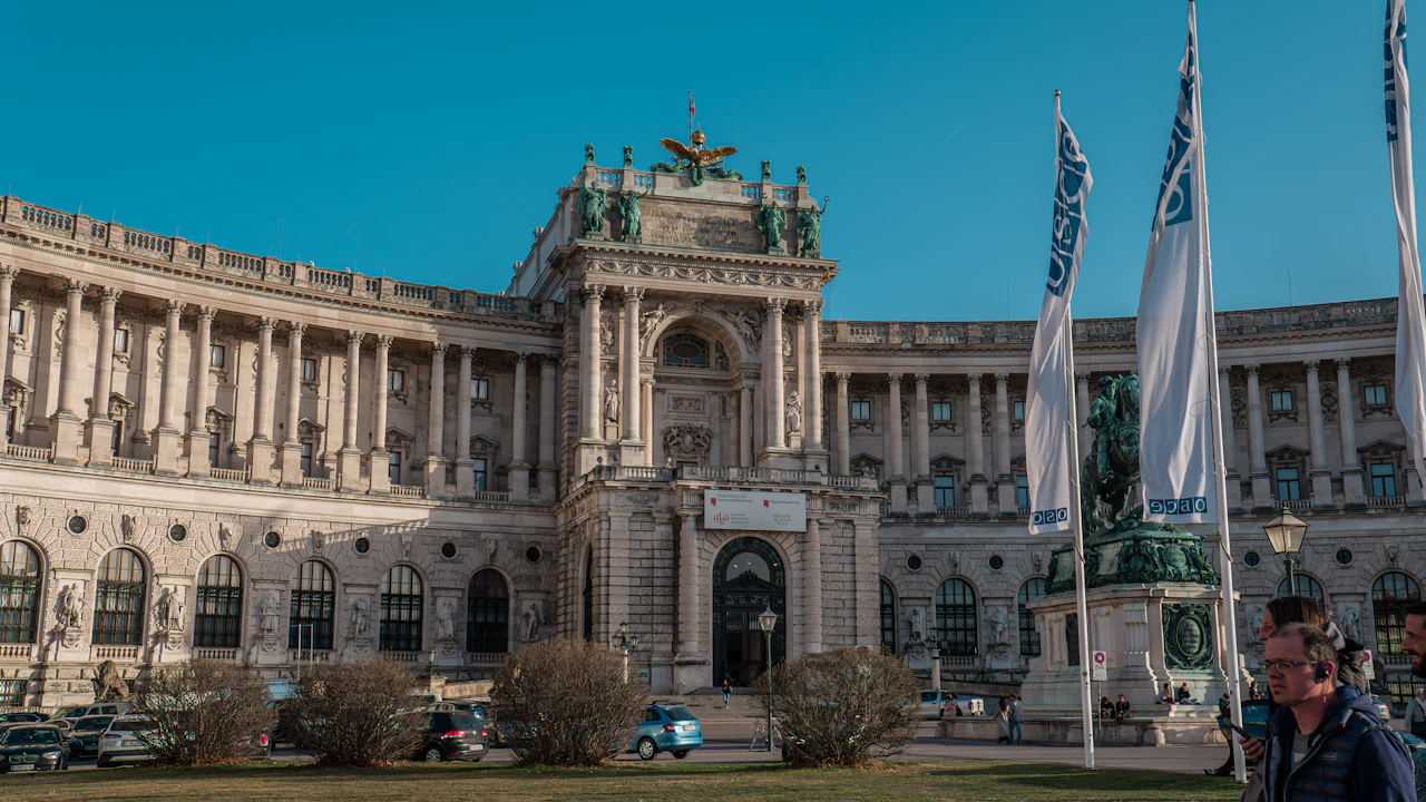 Vienna in 3 days: palaces, music and coffeehouse pacing, Tripnatic destination guide