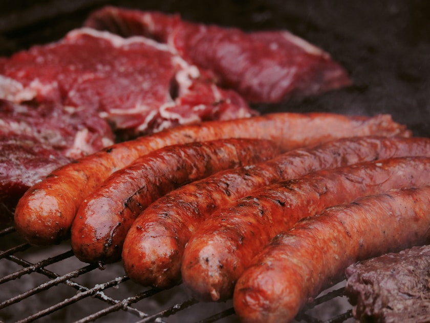 Smash burger vom grill technik fuer knusprige duenne patties — practical guide overview