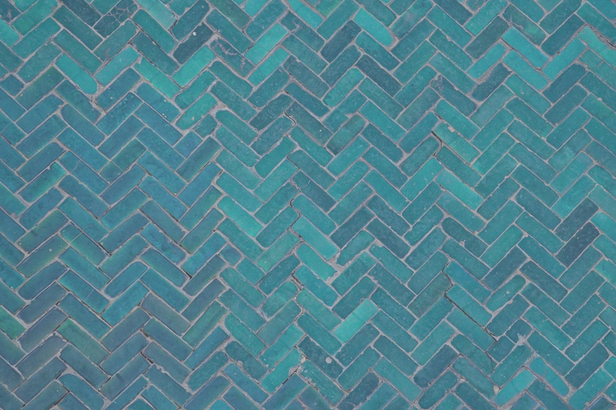 Turquoise Herringbone 5×15