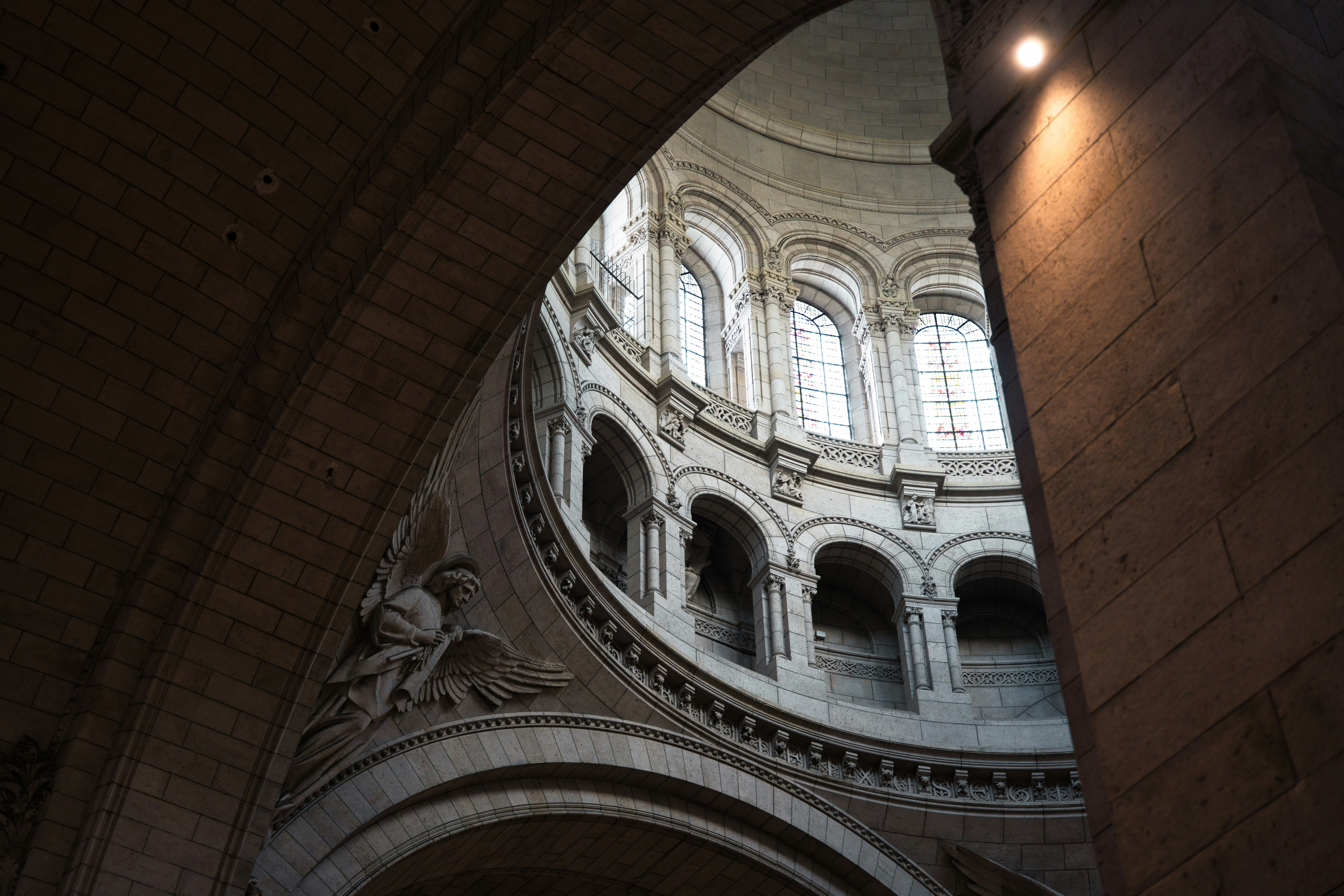 Inside the dome, architecture details.