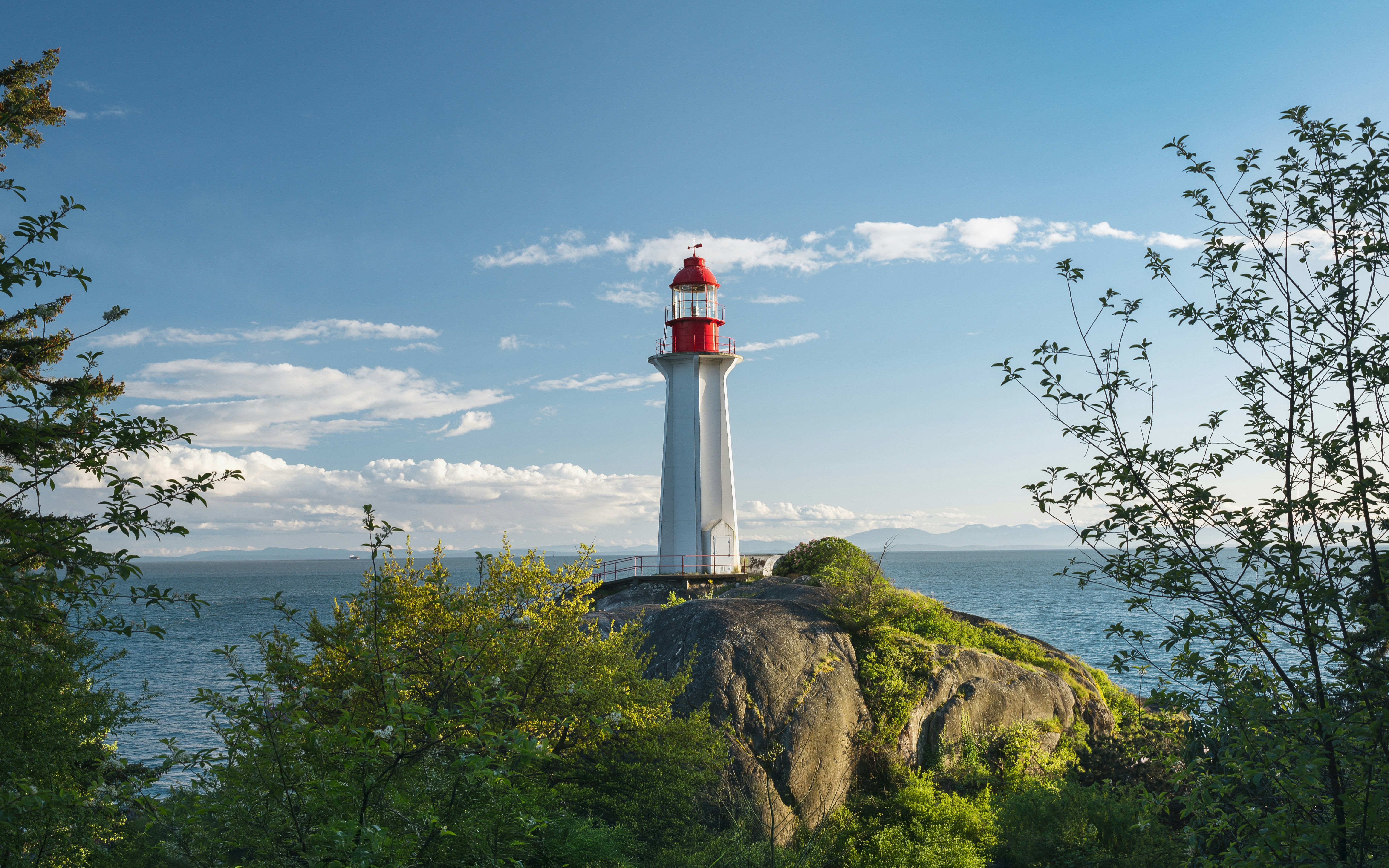 Photo by albertstoynov