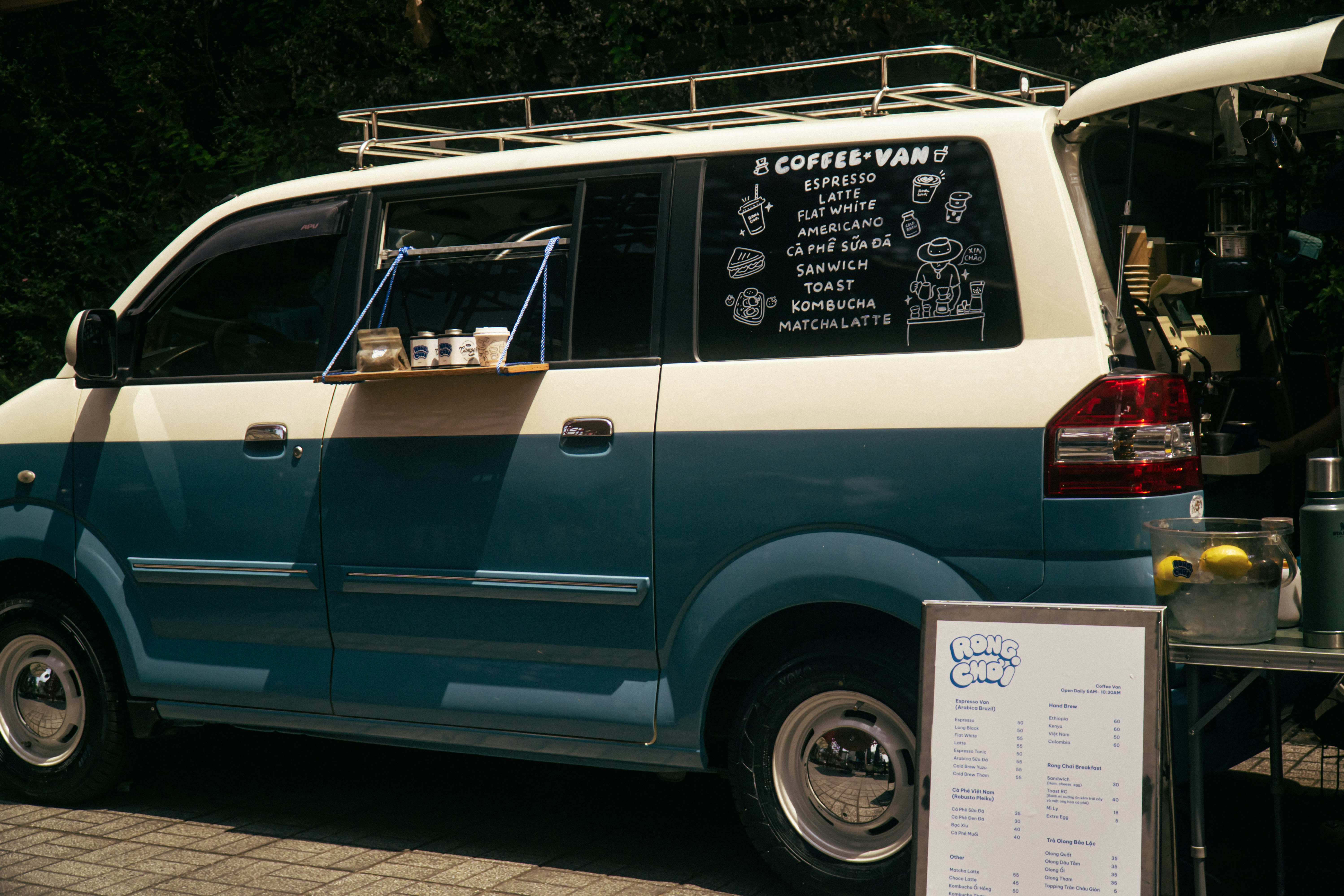 photo-1750784047238-ea6996a0fccd?ixid=M3wxMjA3fDB8MXxzZWFyY2h8Mnx8dmVoaWNsZSUyMHJlZ2lzdGVyJTIwY2hlY2t8ZW58MHx8fHwxNzYwOTA4Nzk3fDA\u0026ixlib=rb-4.1.0