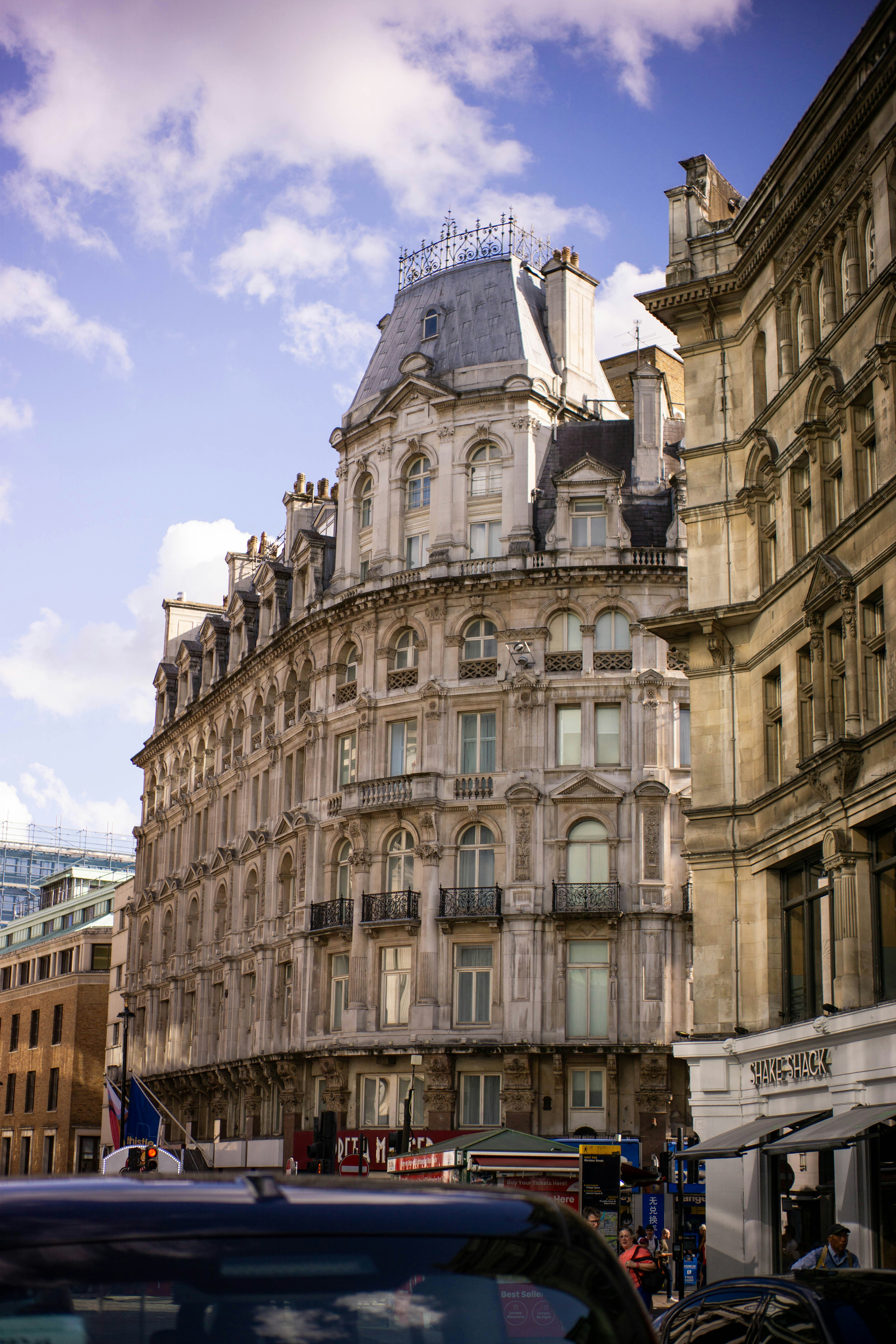 Photo by thenairative