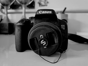 Appareil photo professionnel pour photos incluses dans la création de site.