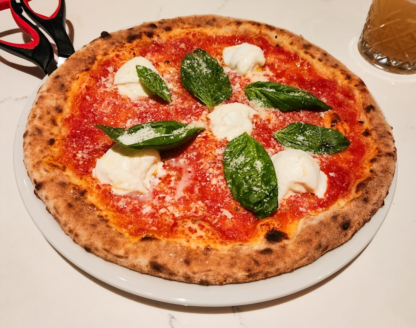 Margherita pizza
