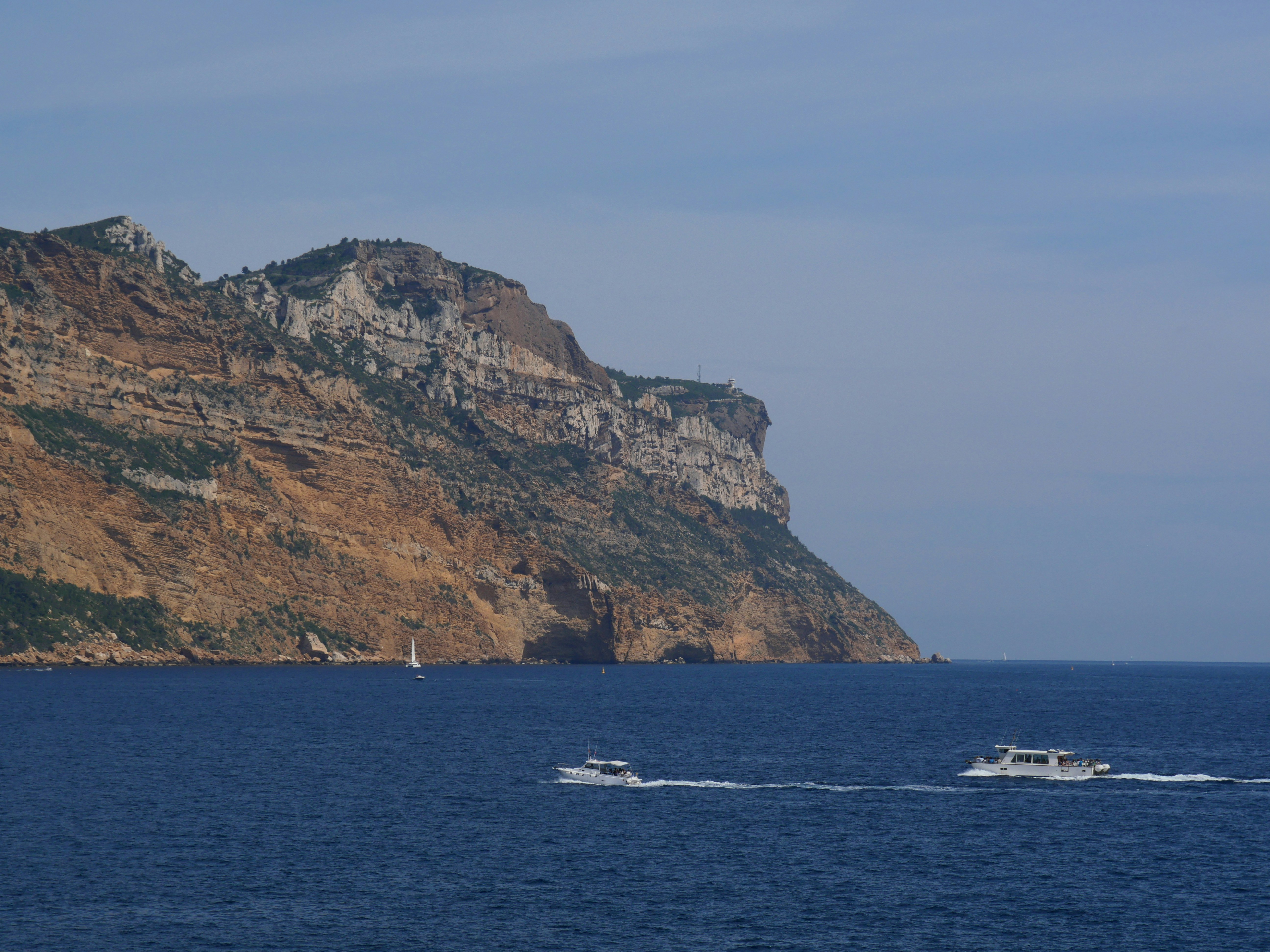 Η Κύπρος και οι μετανάστες: Μια δύσκολη ισορροπία