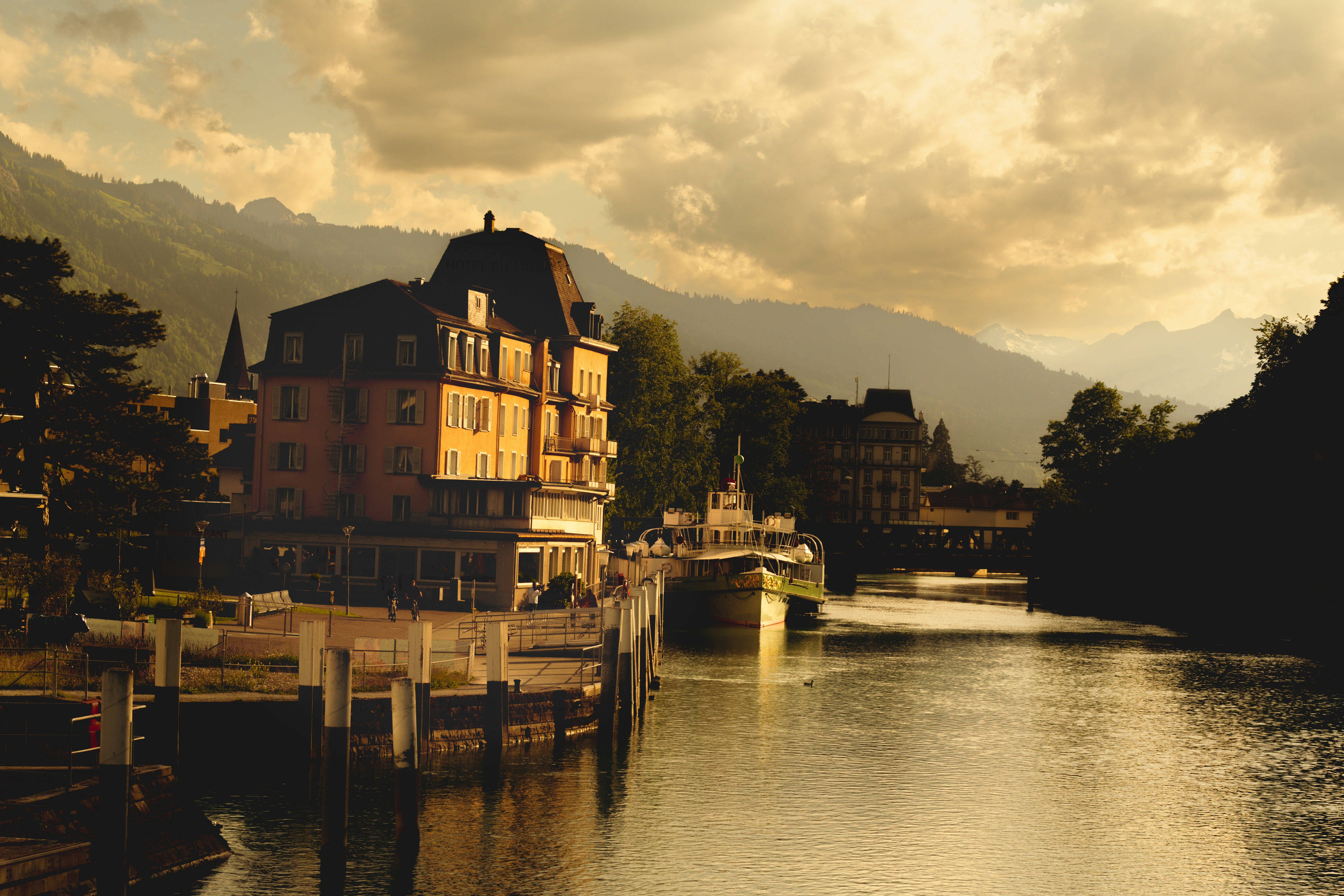 Photo by sriniunsplash