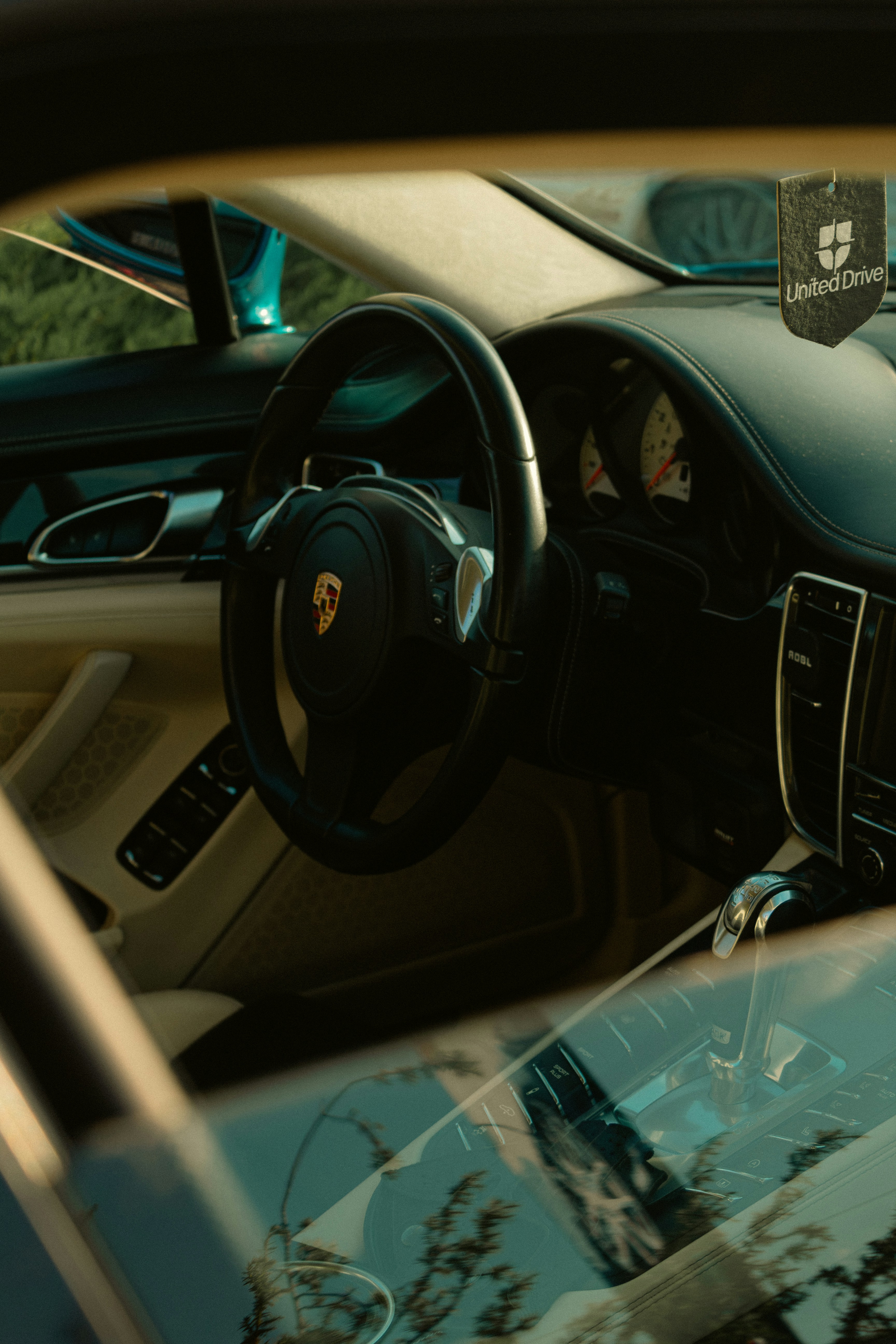 Photo by octavianiordache