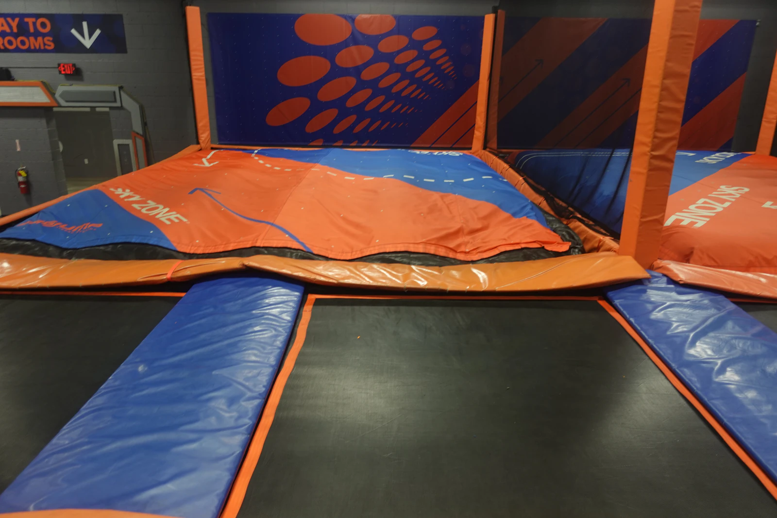JumpZ Trampoline Park