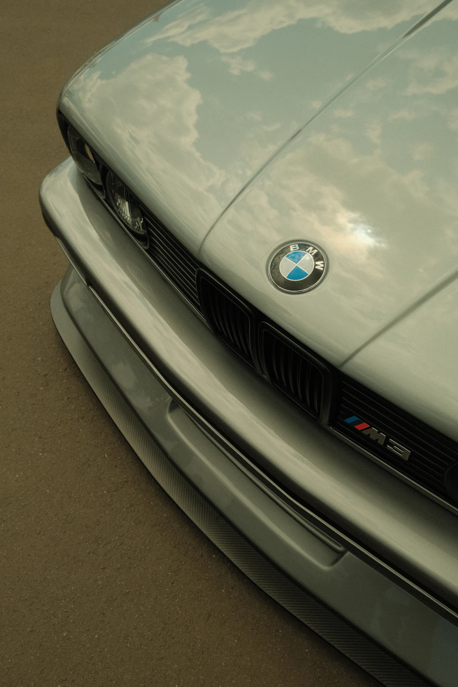 BMW M3 — kidney grilles and hood
