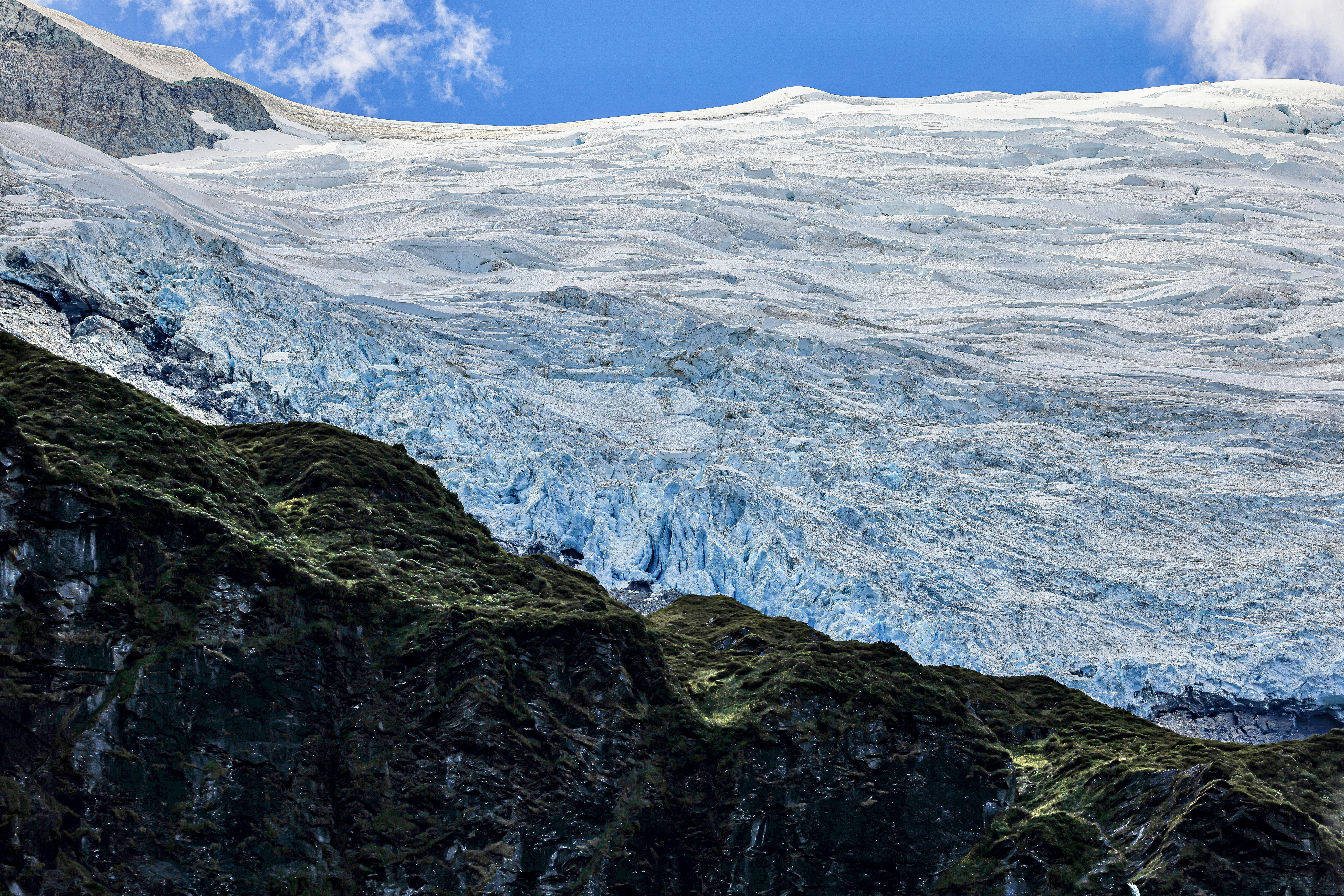 Photo by maximilian_brand