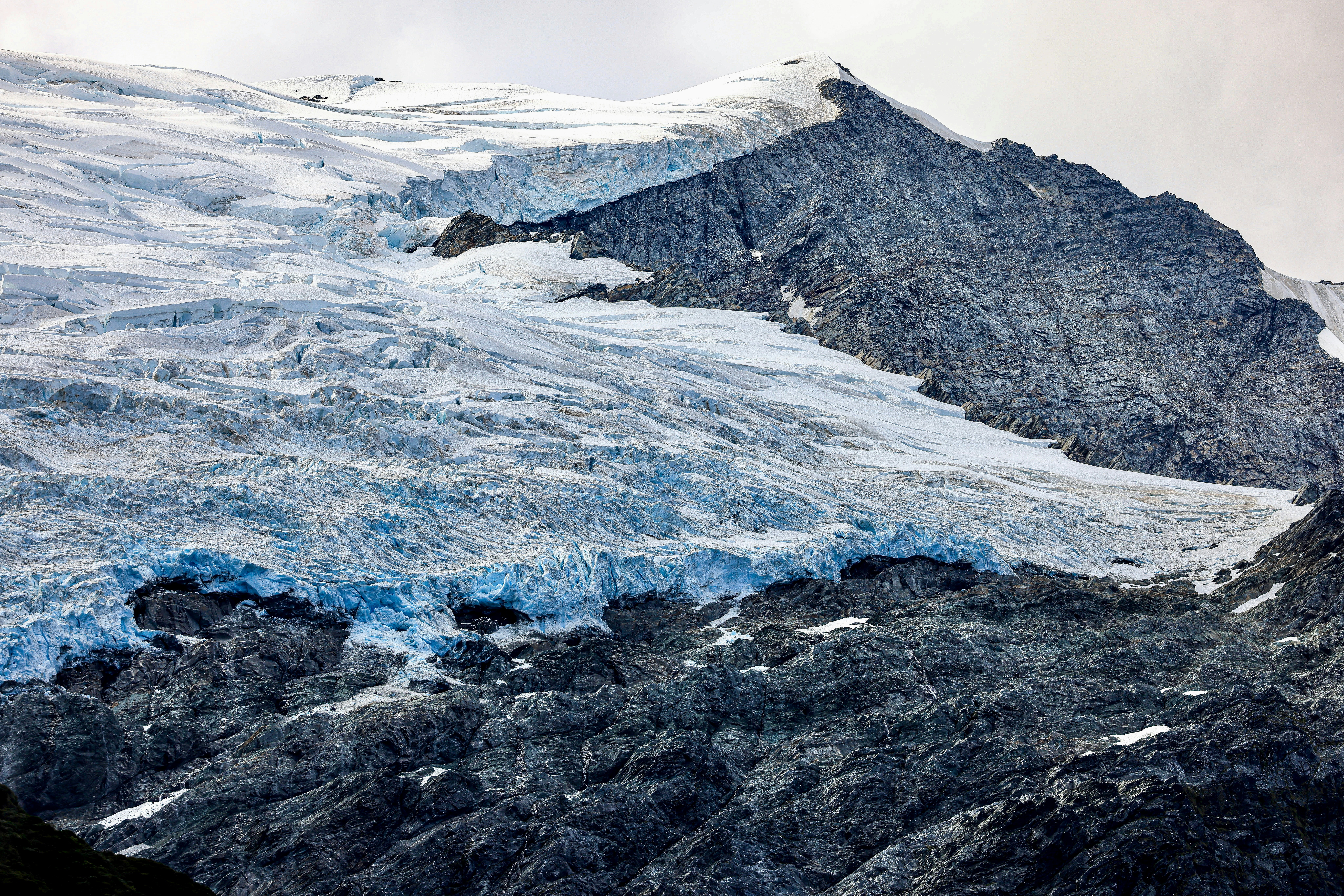 Photo by maximilian_brand