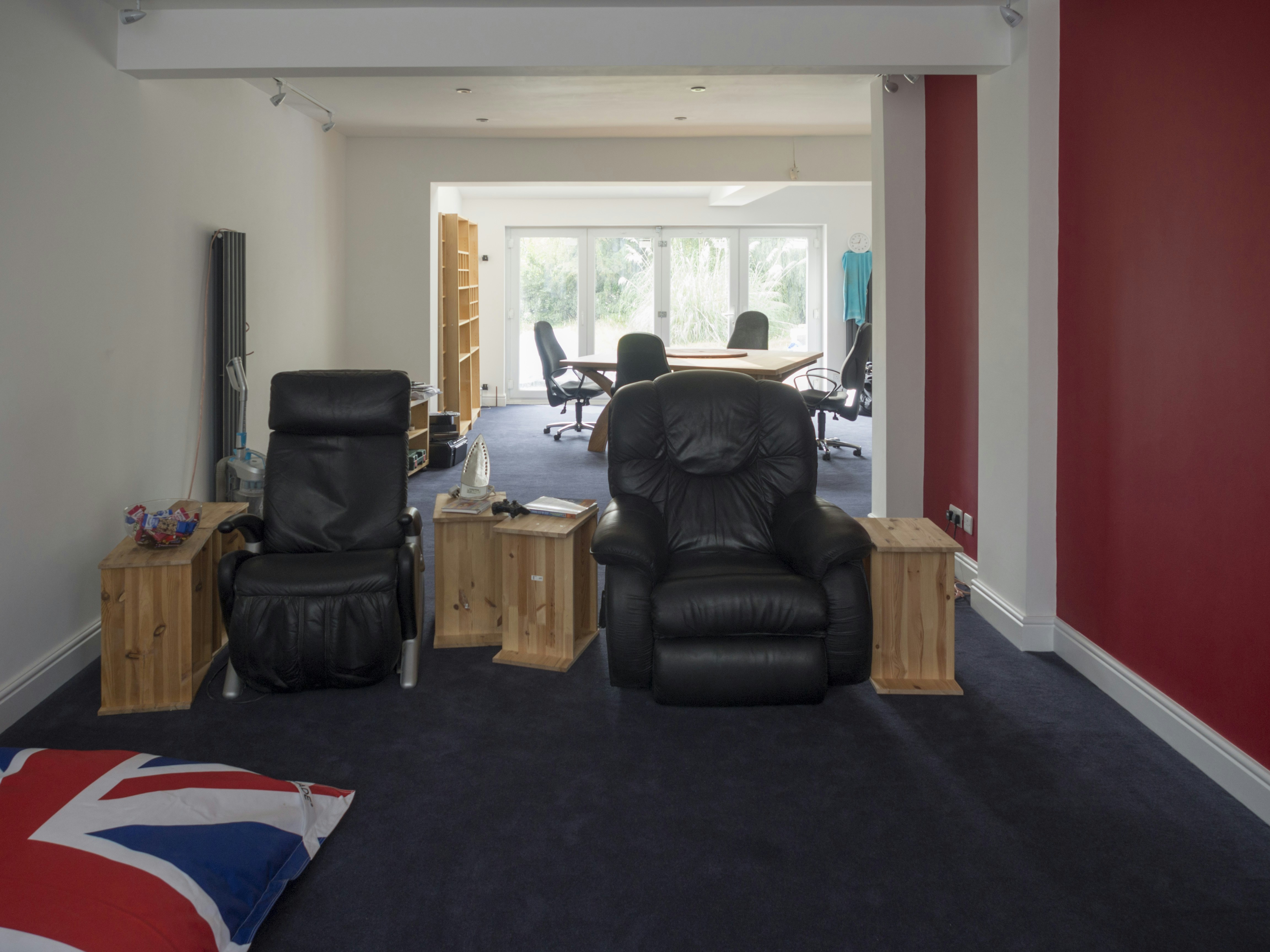 clean and tidy living room or office with good natural light - allergen removal avon lake