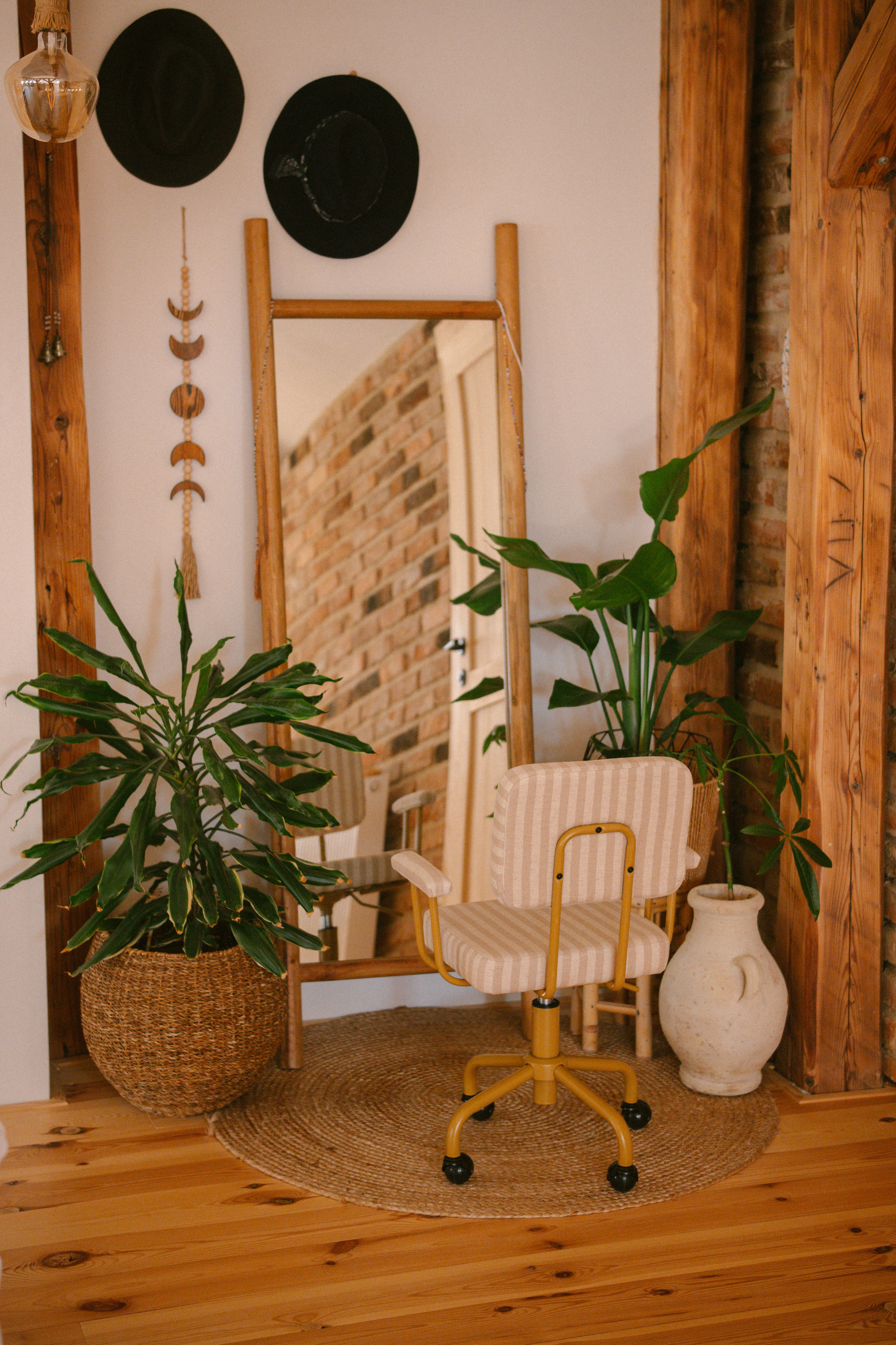 Photo by raymondpetrik