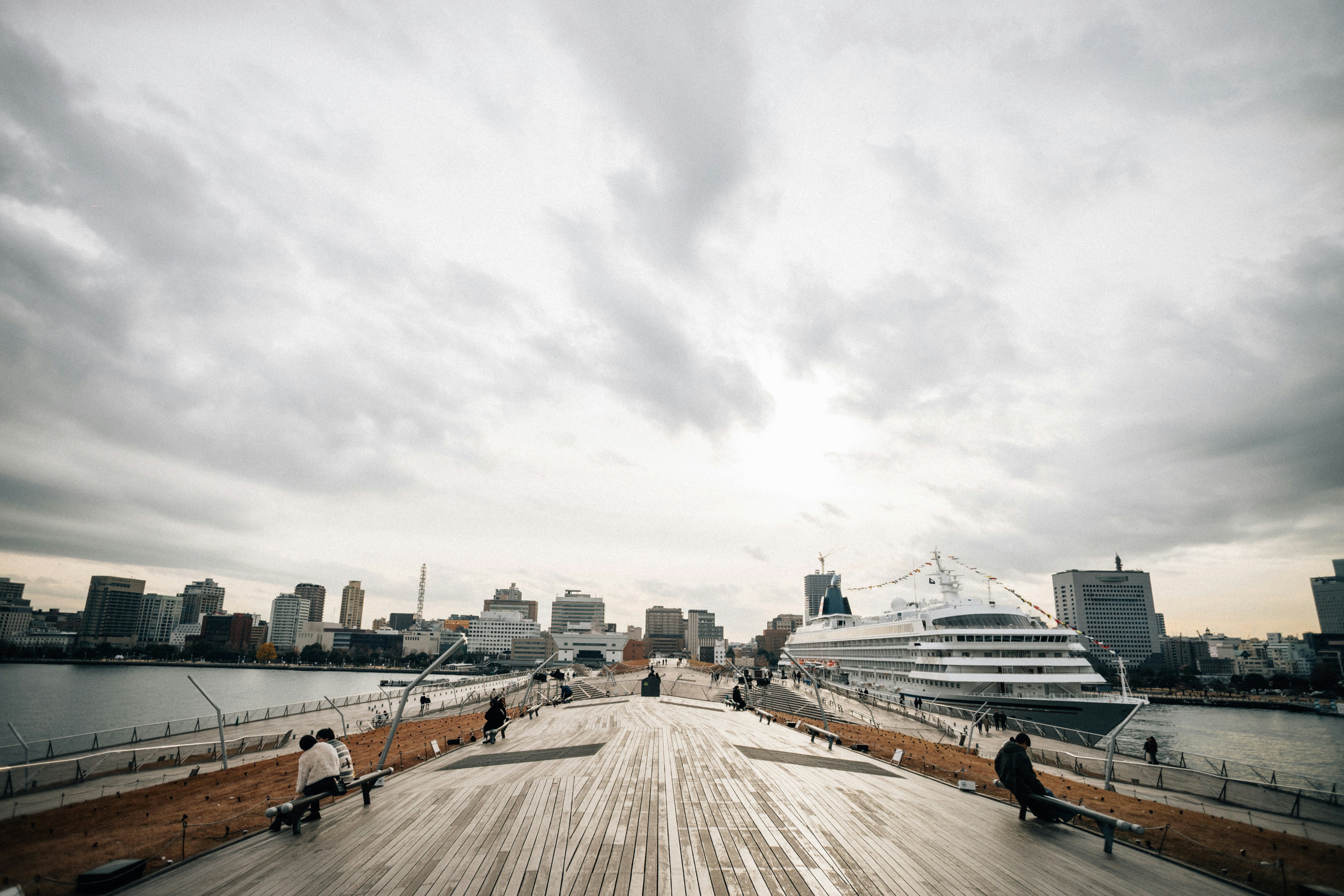 Photo by tsuyoshikozu