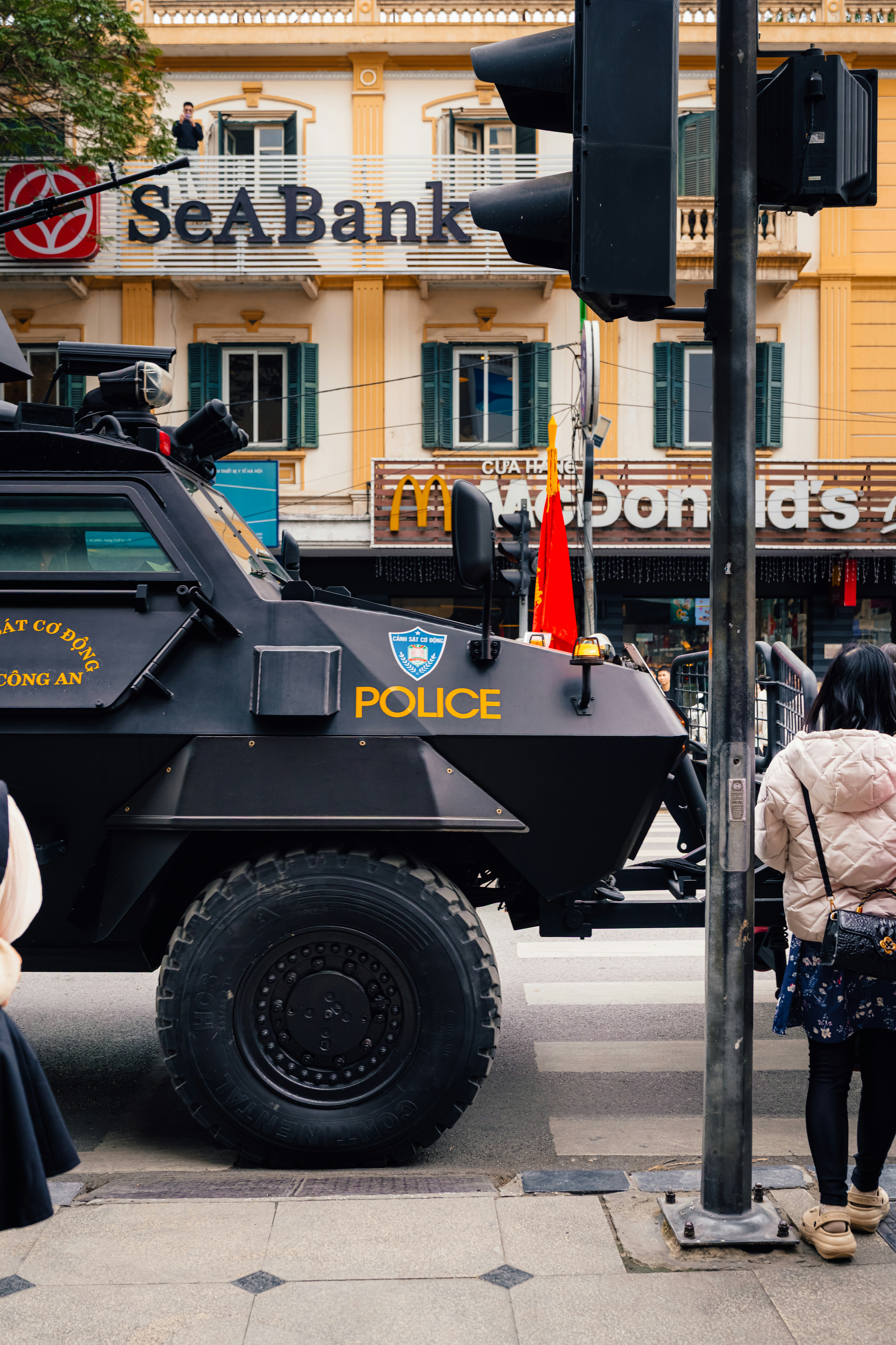 Kendaraan polisi di kota