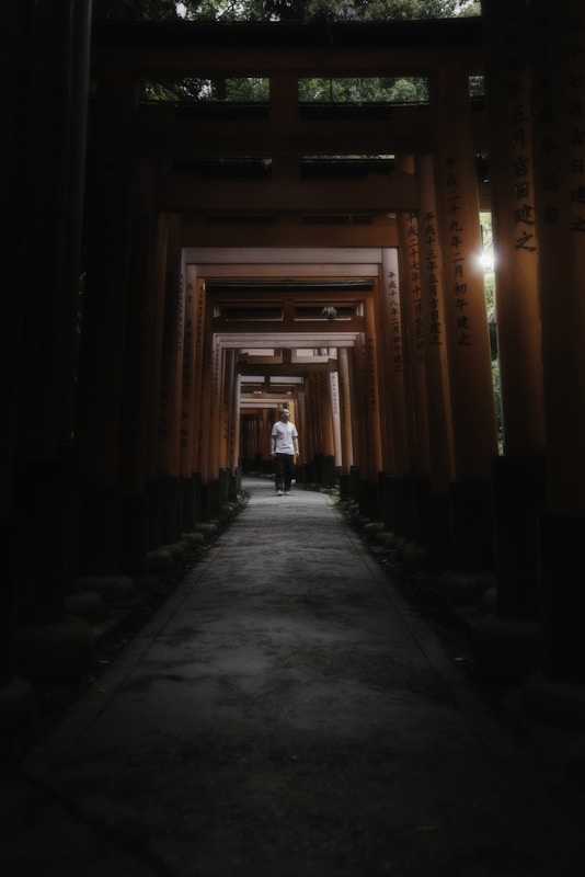 Working with Japanese Real Estate Agents: A Respectful Guide