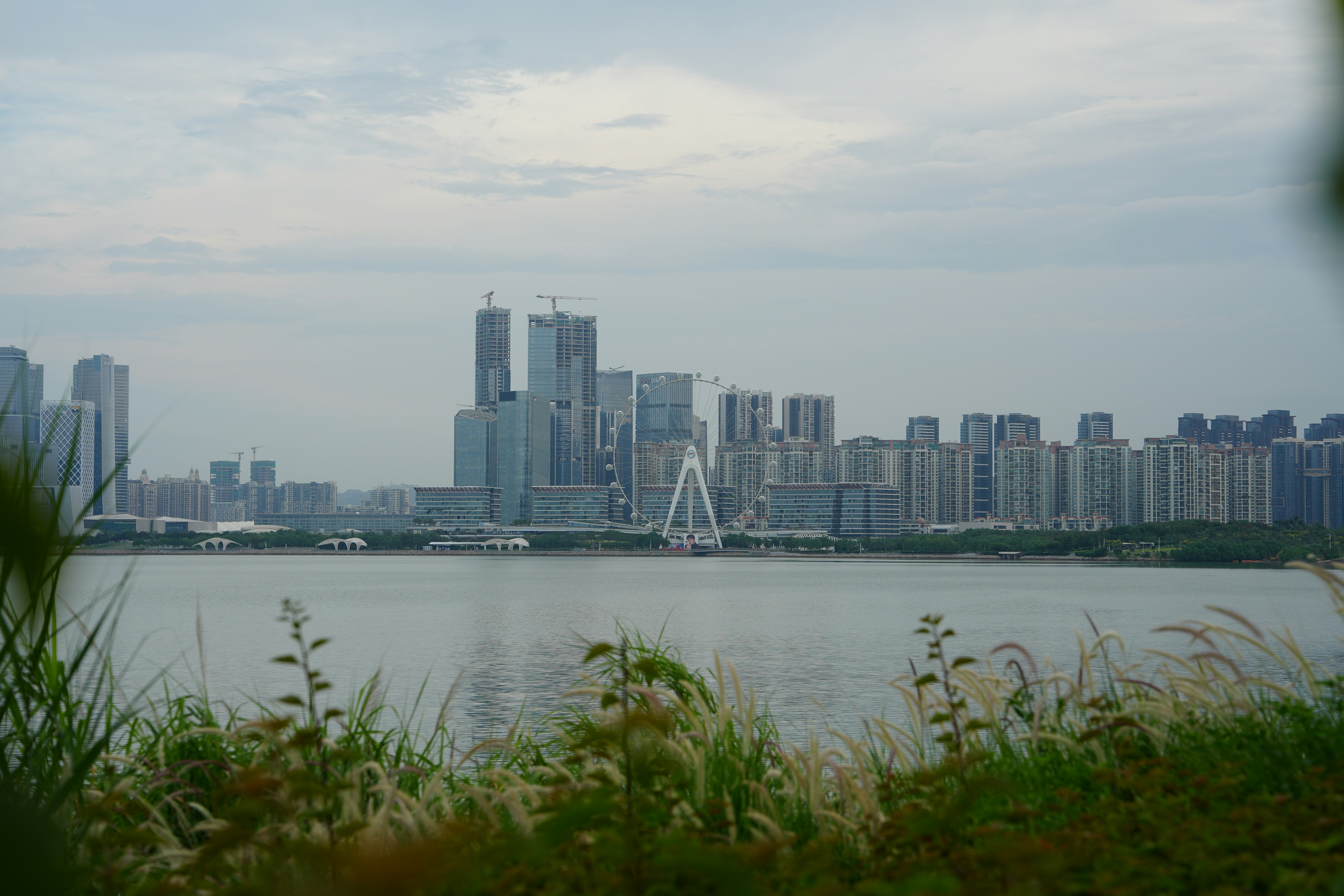 Containers in Deer Island, OR