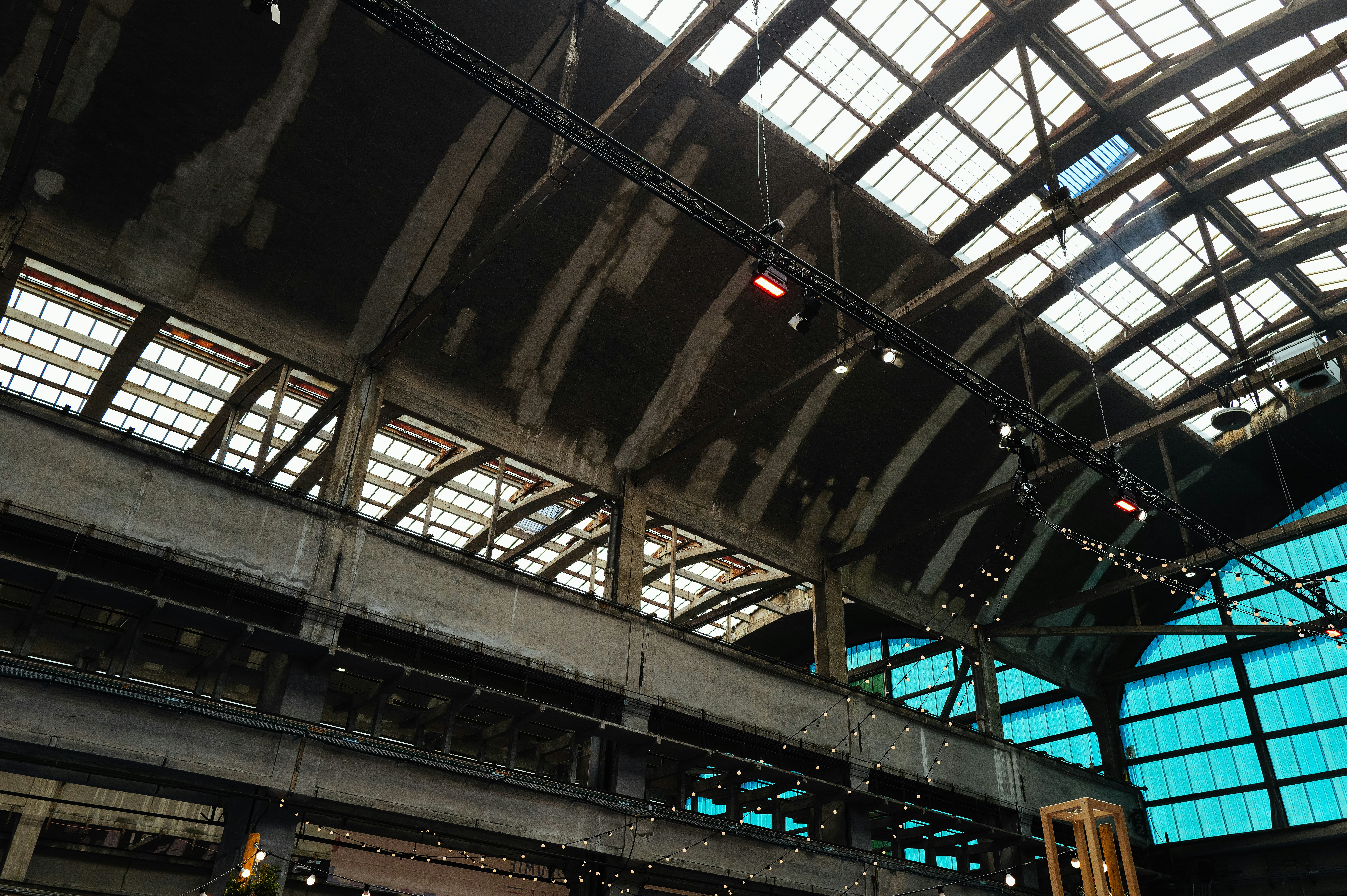 Photo by adrienolichon