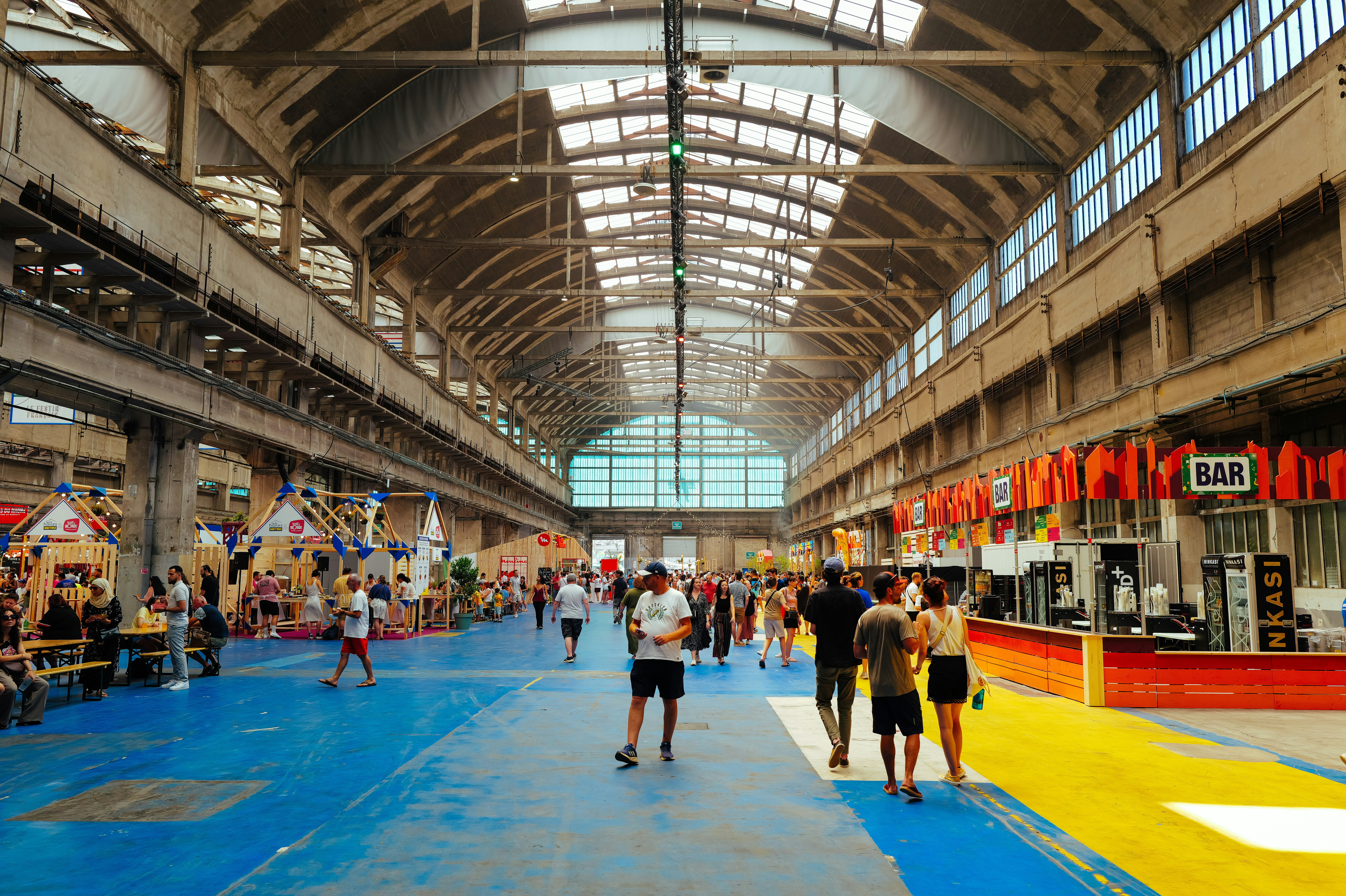 Photo by adrienolichon