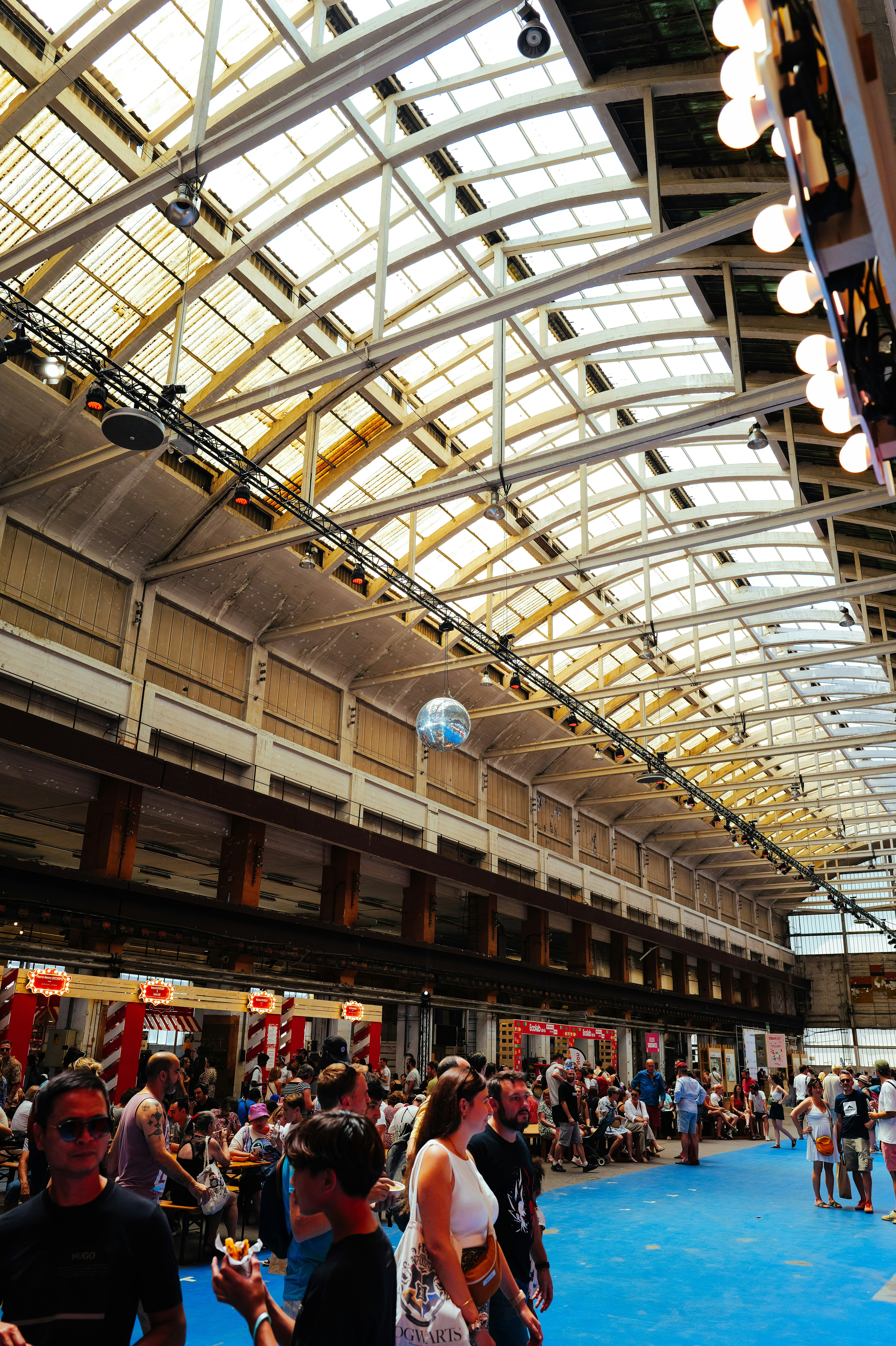 Photo by adrienolichon