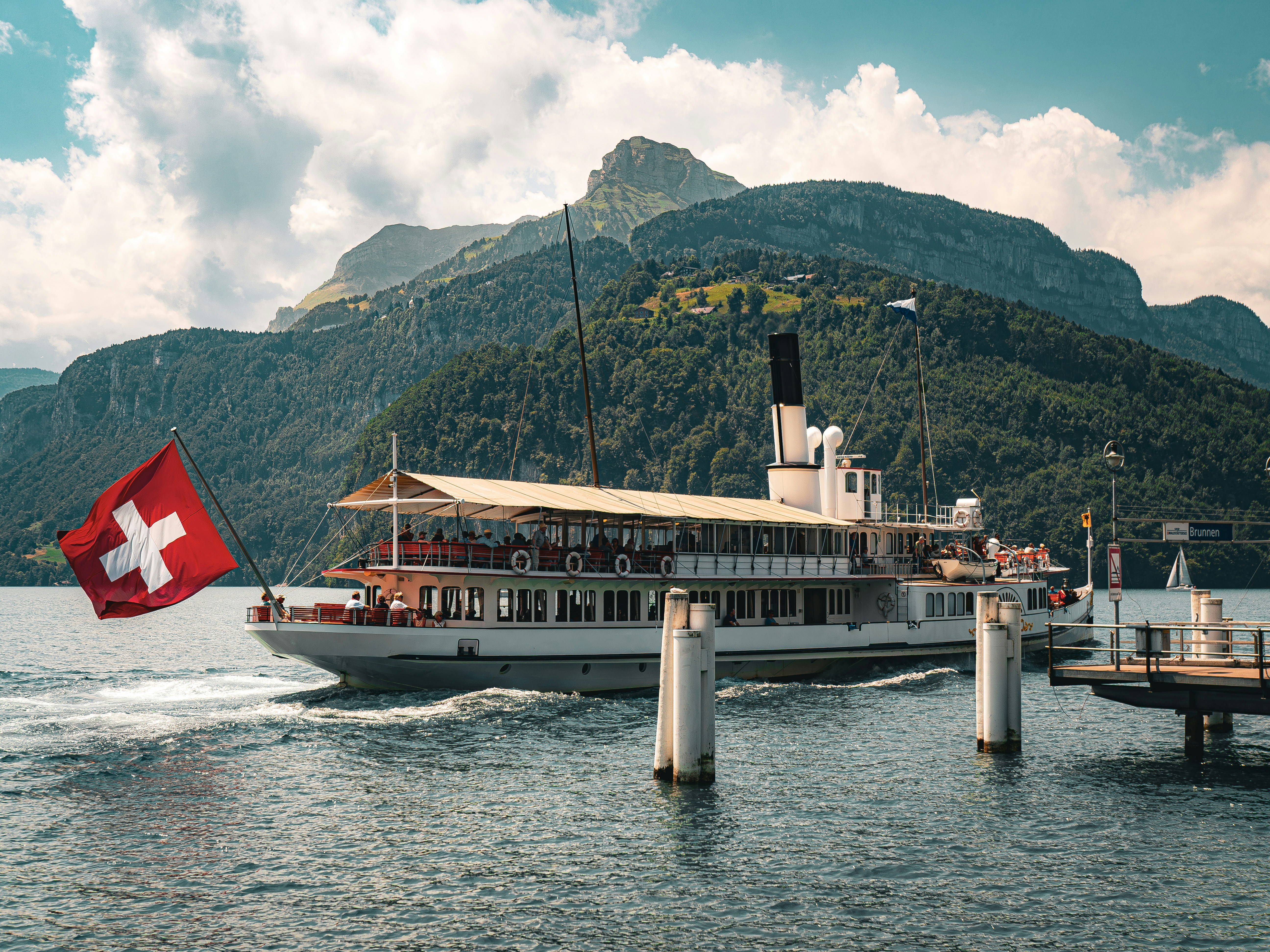 Photo by poli_graphy