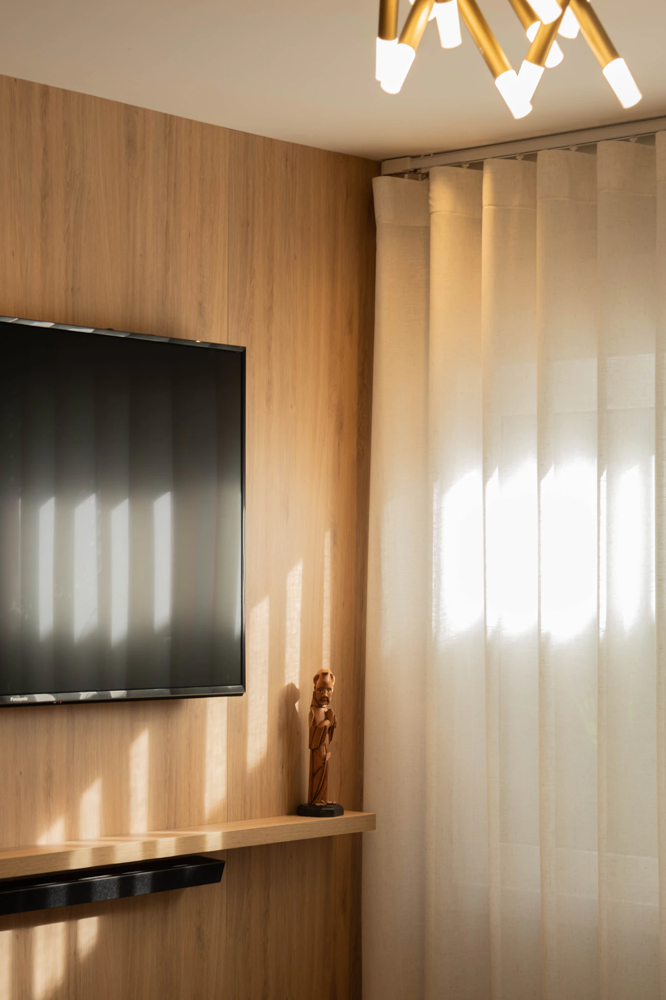Warm professionally renovated residential interior
