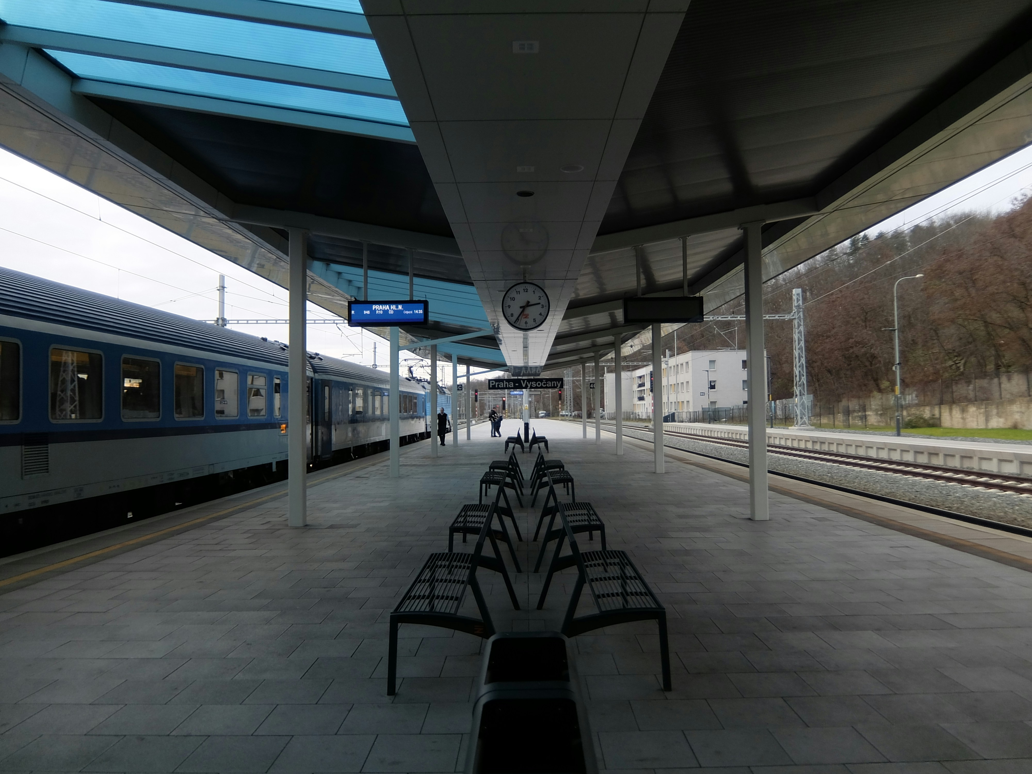 Modern CTA L train station platform - cta train stations