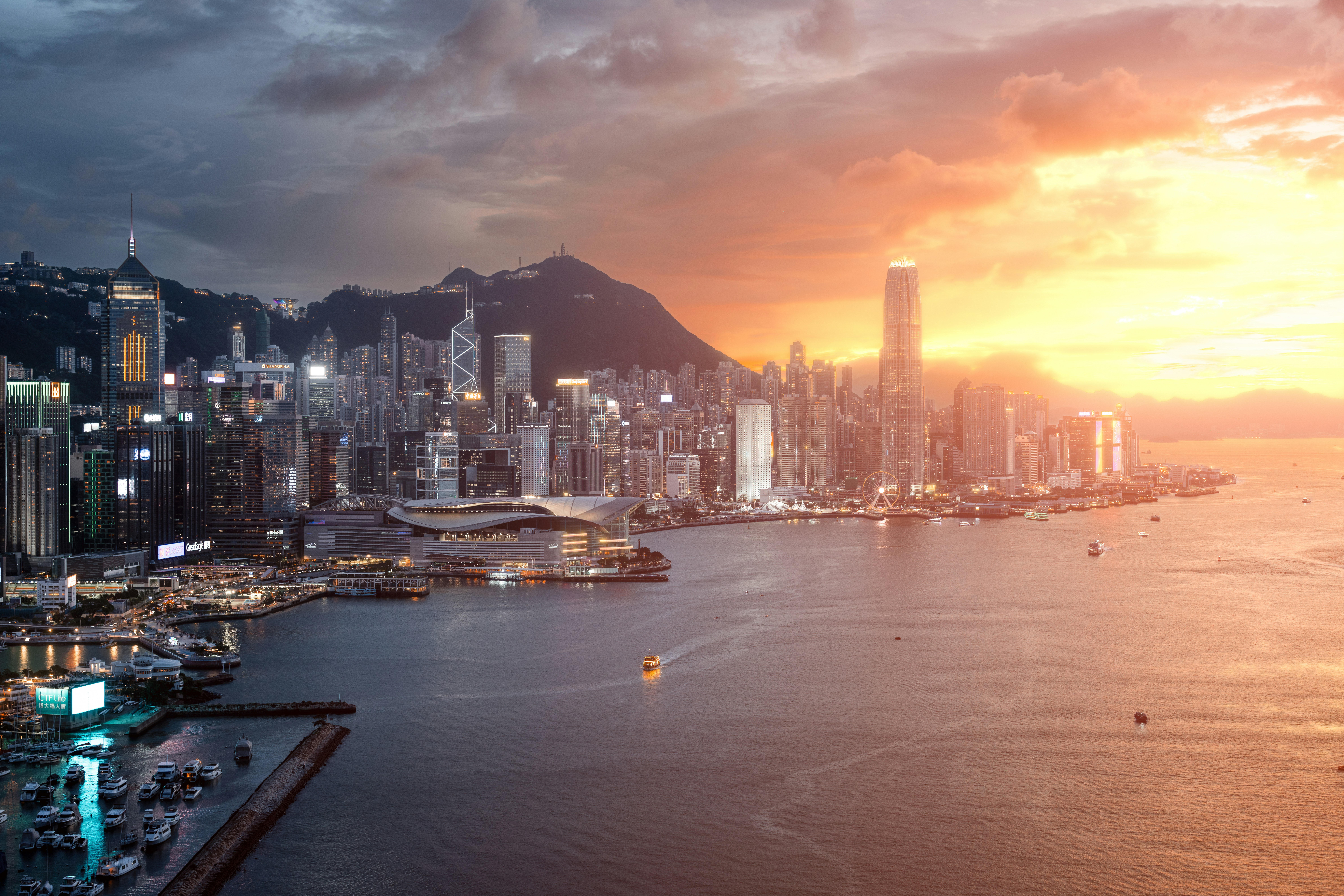 Hong kong city skyline at sunset looks amazing.