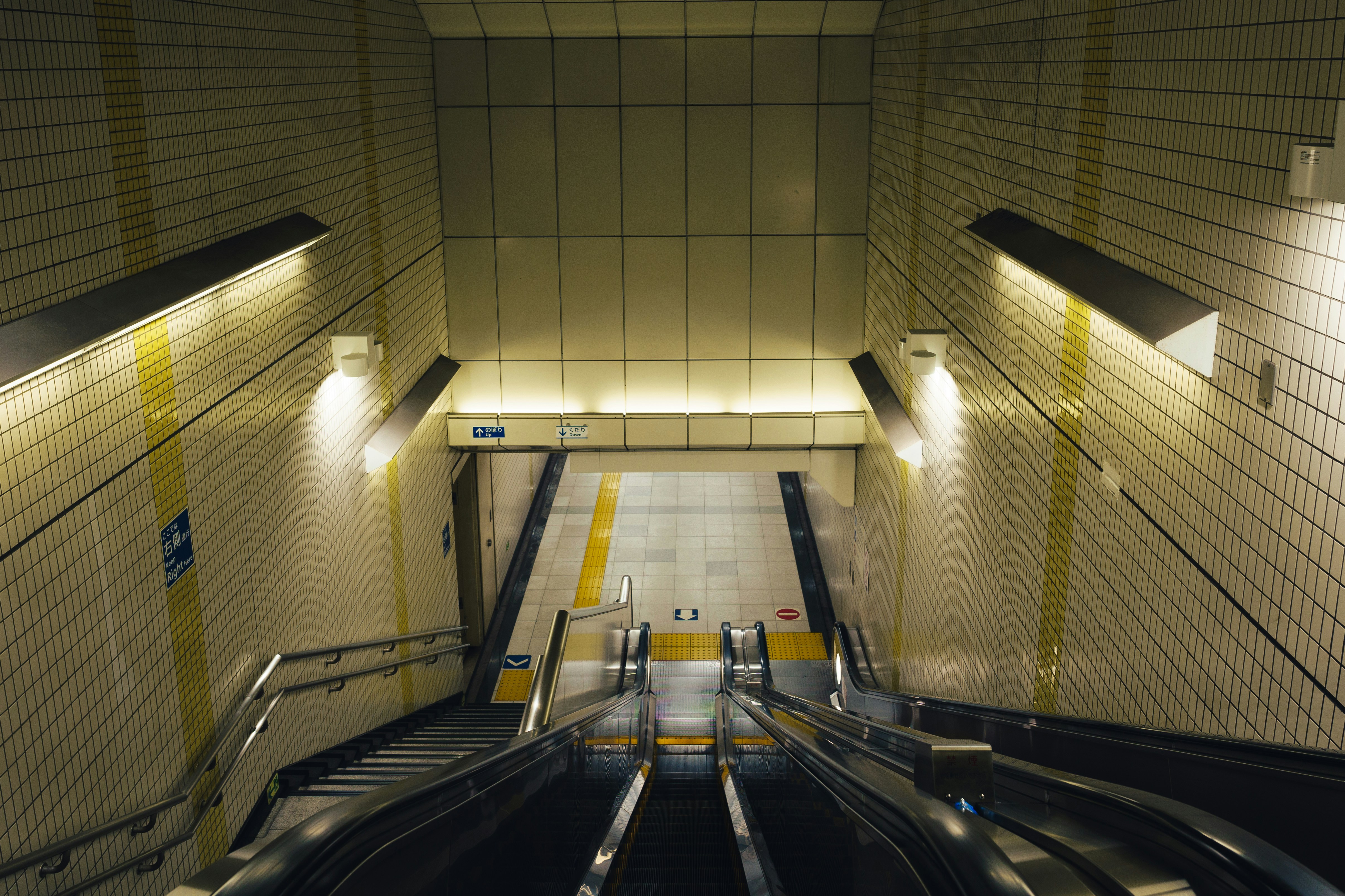 Photo by mirrors_are_more_fun