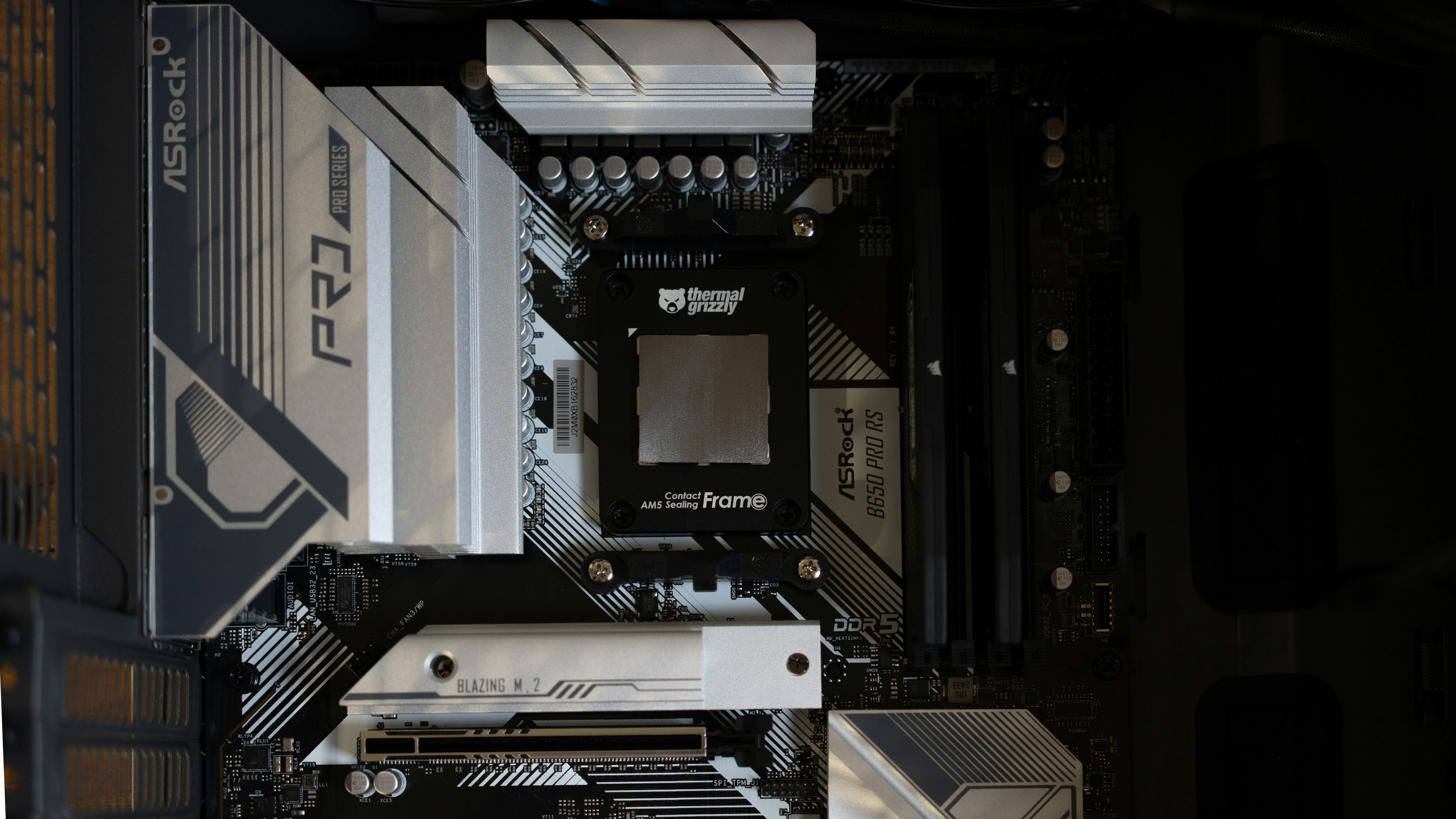 Field Review: Hybrid Thermal‑Visible Camera Heads for Building Security (Deployment, Privacy & Evidence Readiness) — 2026