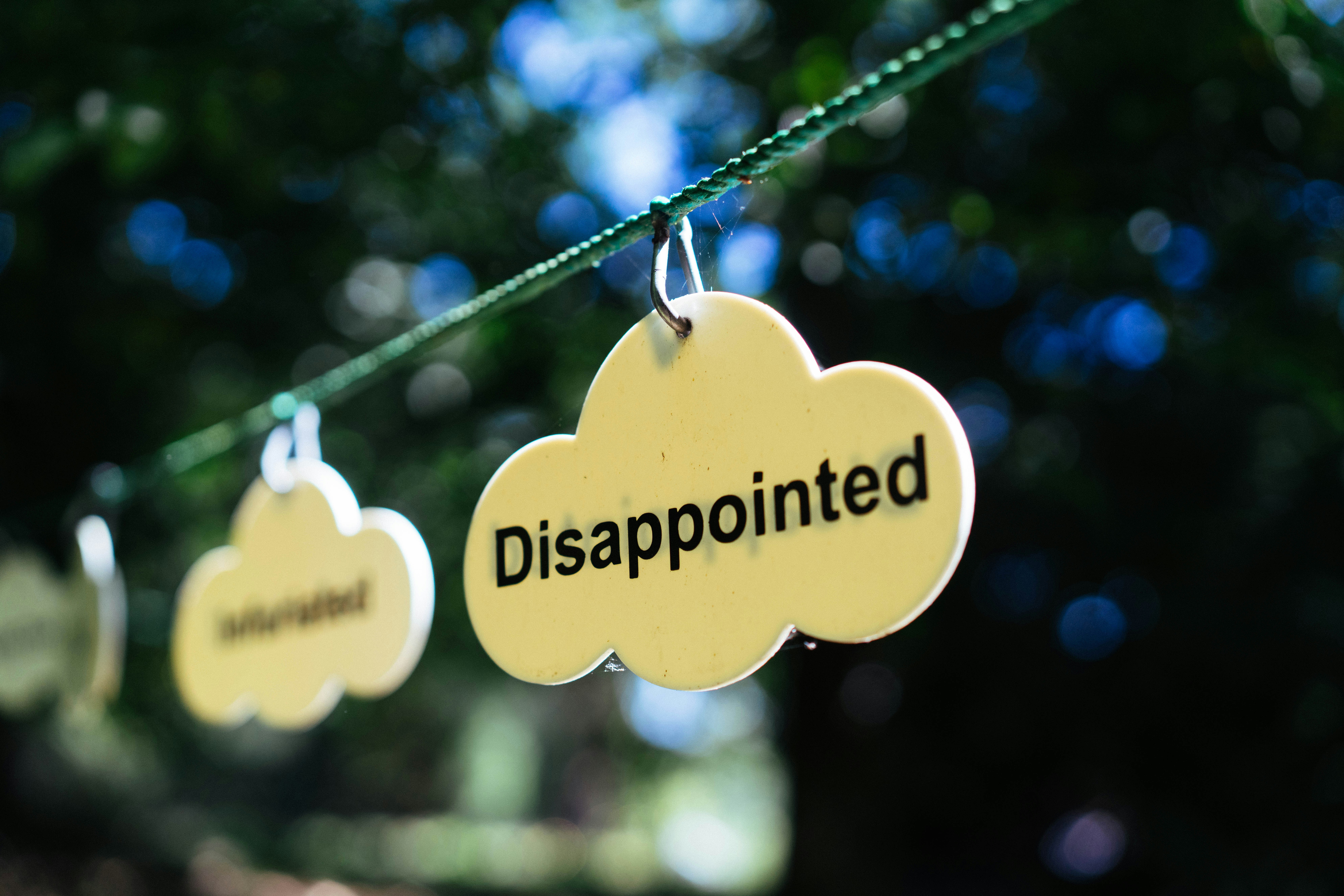 Disorganized Attachment Style: Signs, Causes, and How to Heal