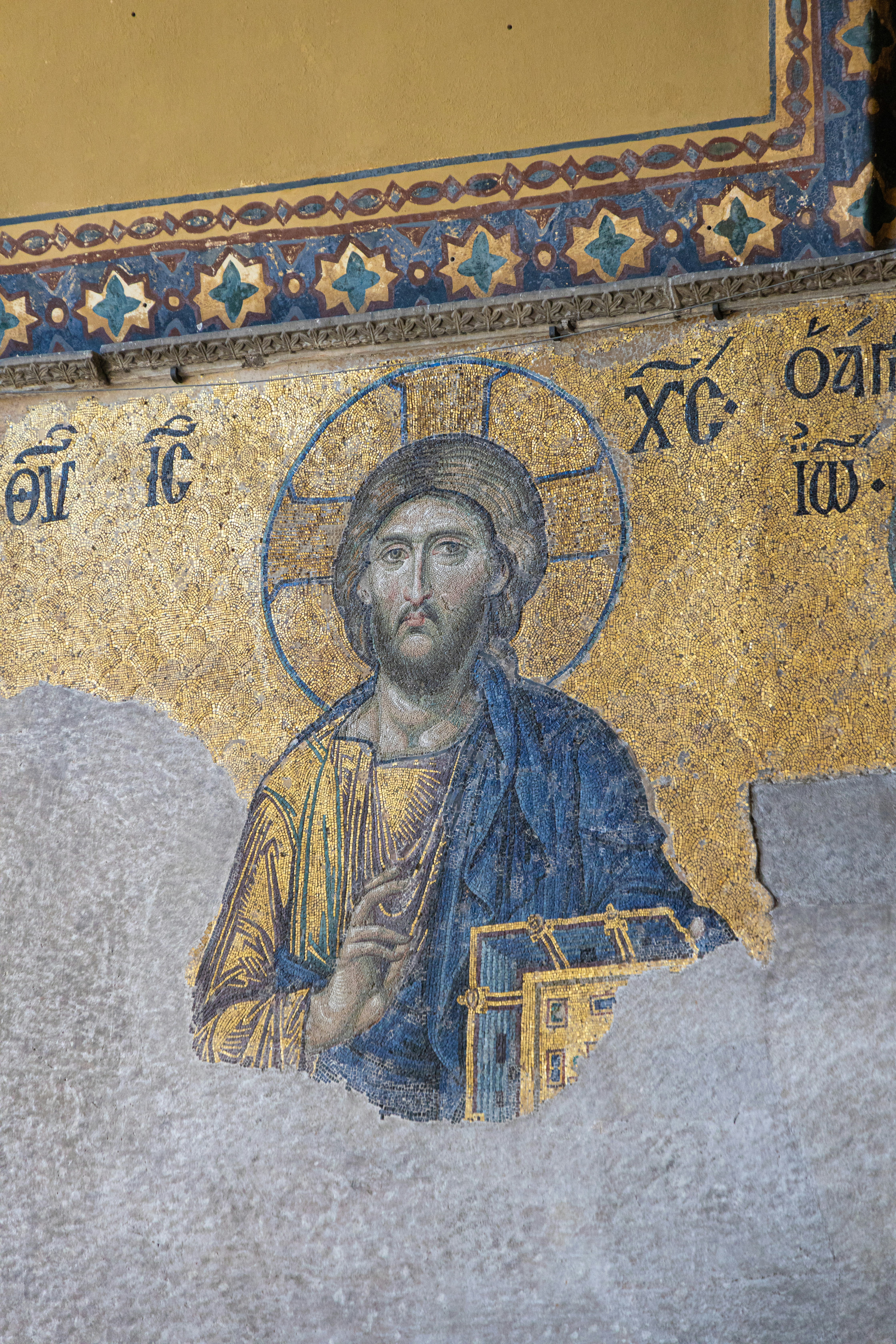 Photo by tommasoubezio