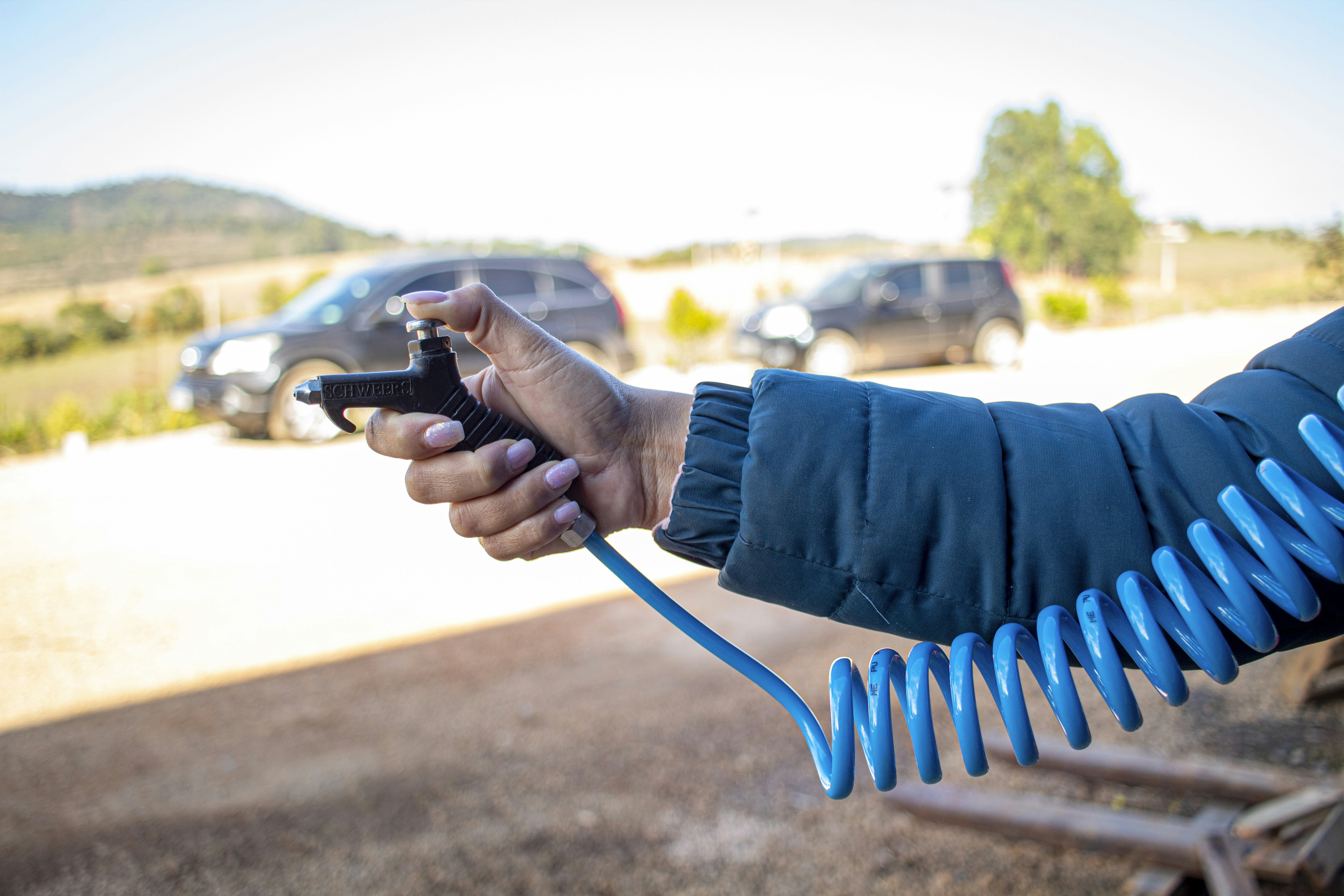 Electric Cars for Seniors: Comfortable, Safe & Simple Choices in 2025