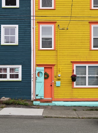 Cumberland village with heritage buildings and mountain biking culture