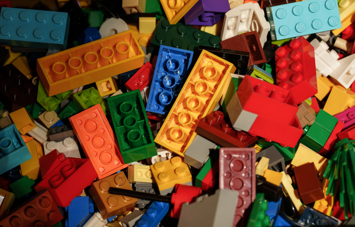Pile of colorful building bricks