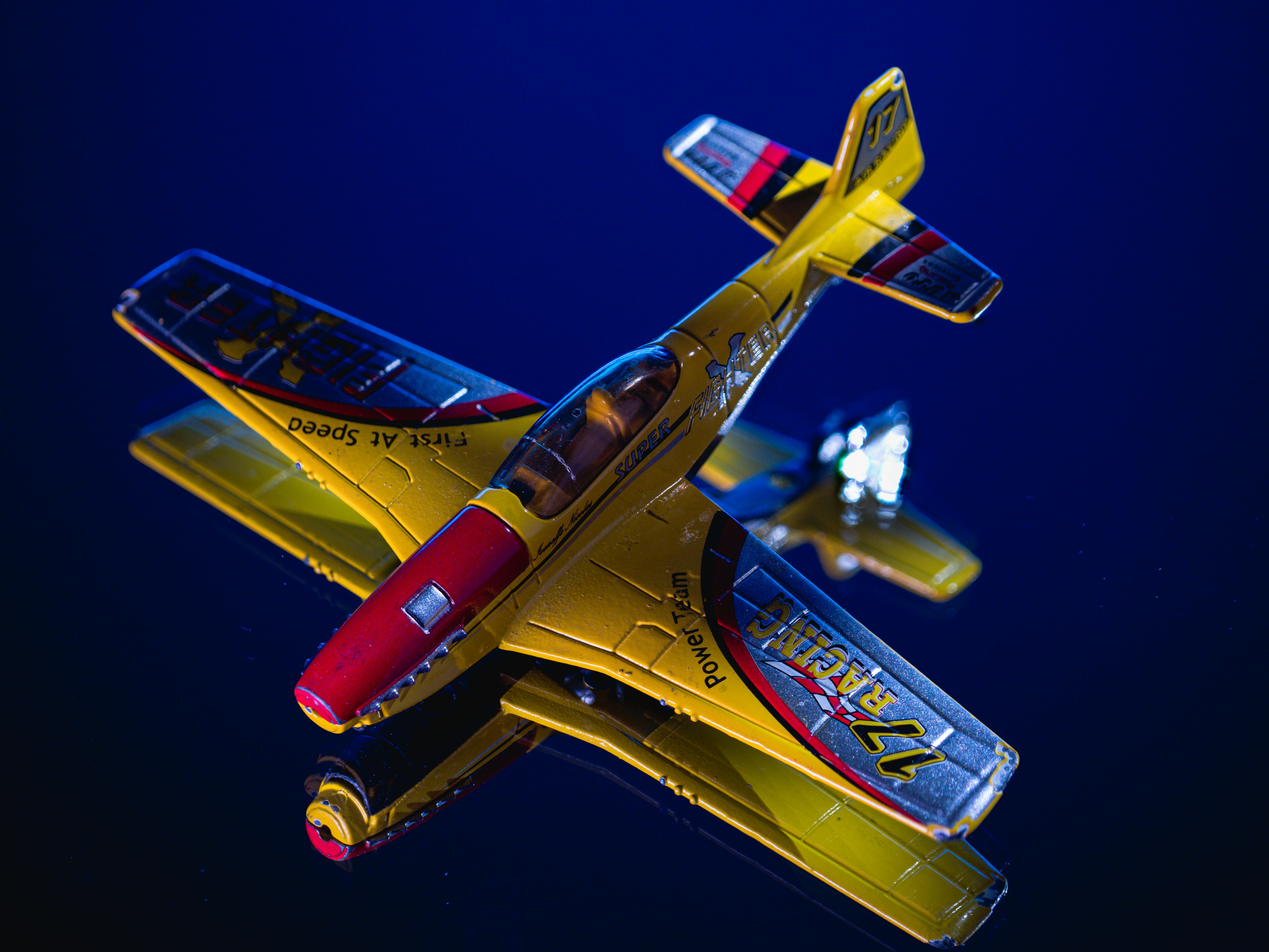 photo-1752354770006-8882865bf251?ixid=M3wxMjA3fDB8MXxzZWFyY2h8MTl8fCUyMGdsb3J5JTIwY2FzaW5vJTIwYXZpYXRvciUyMGRvd25sb2FkfGVufDB8fHx8MTc3MjQwNTg1Mnww\u0026ixlib=rb-4.1.0