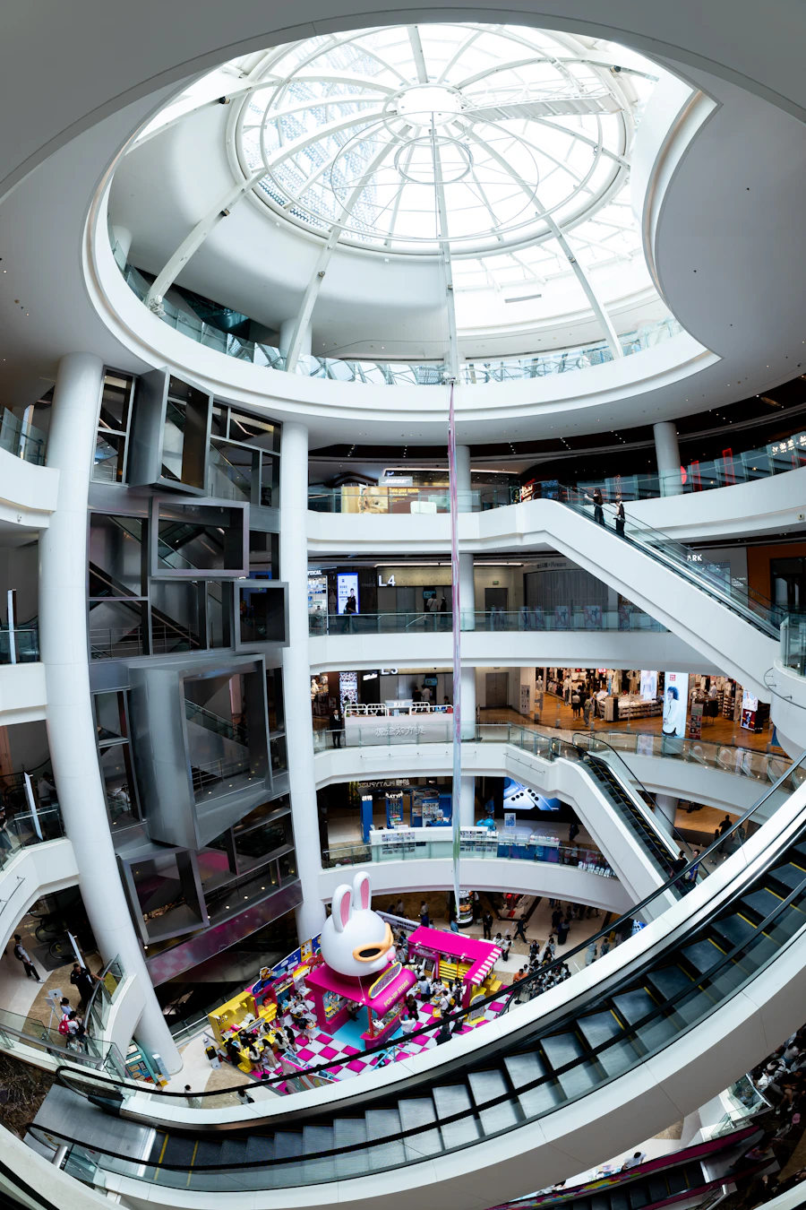 Markville Shopping Centre area in Markham