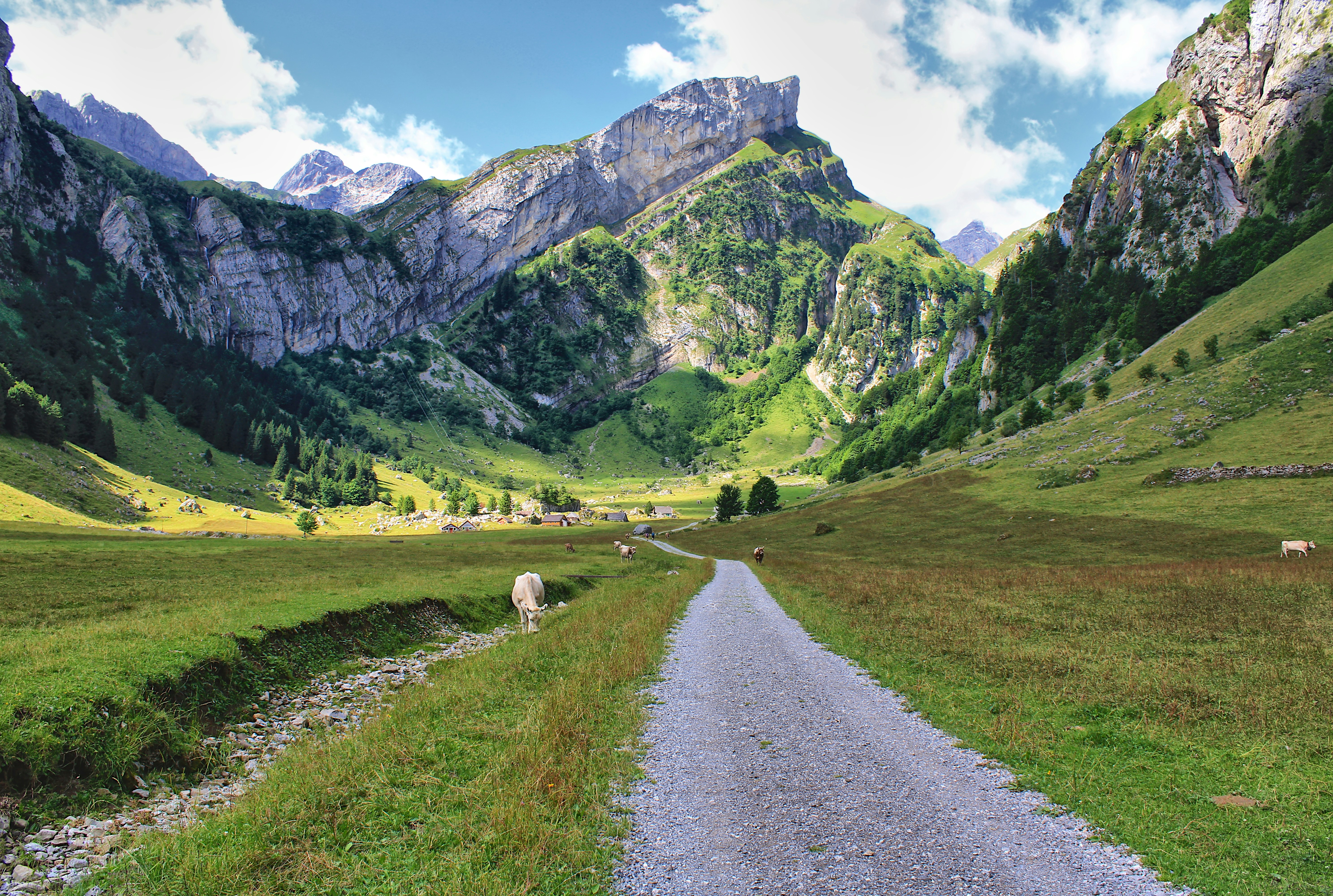 Photo by appenzellmoto