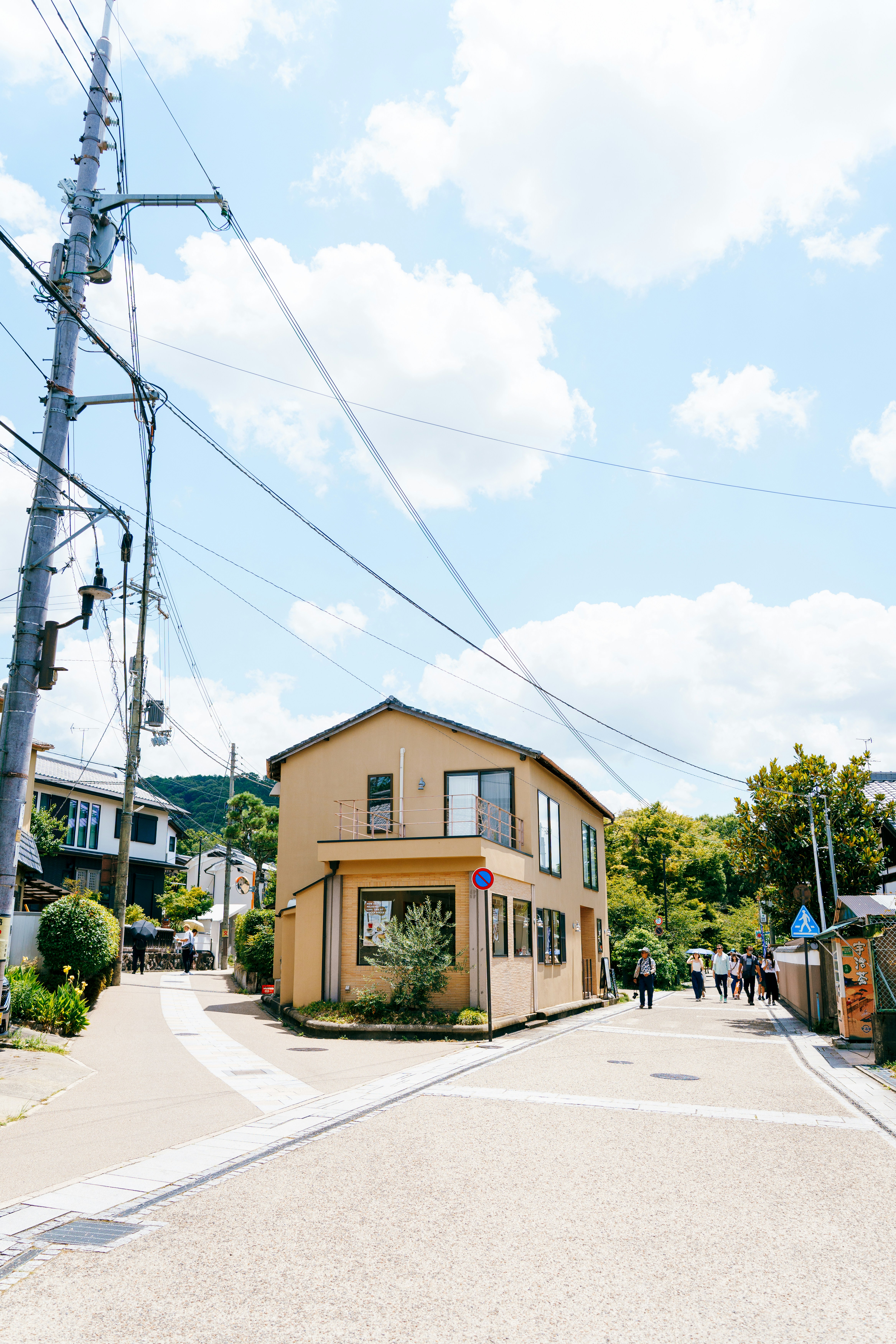 Photo by dokae