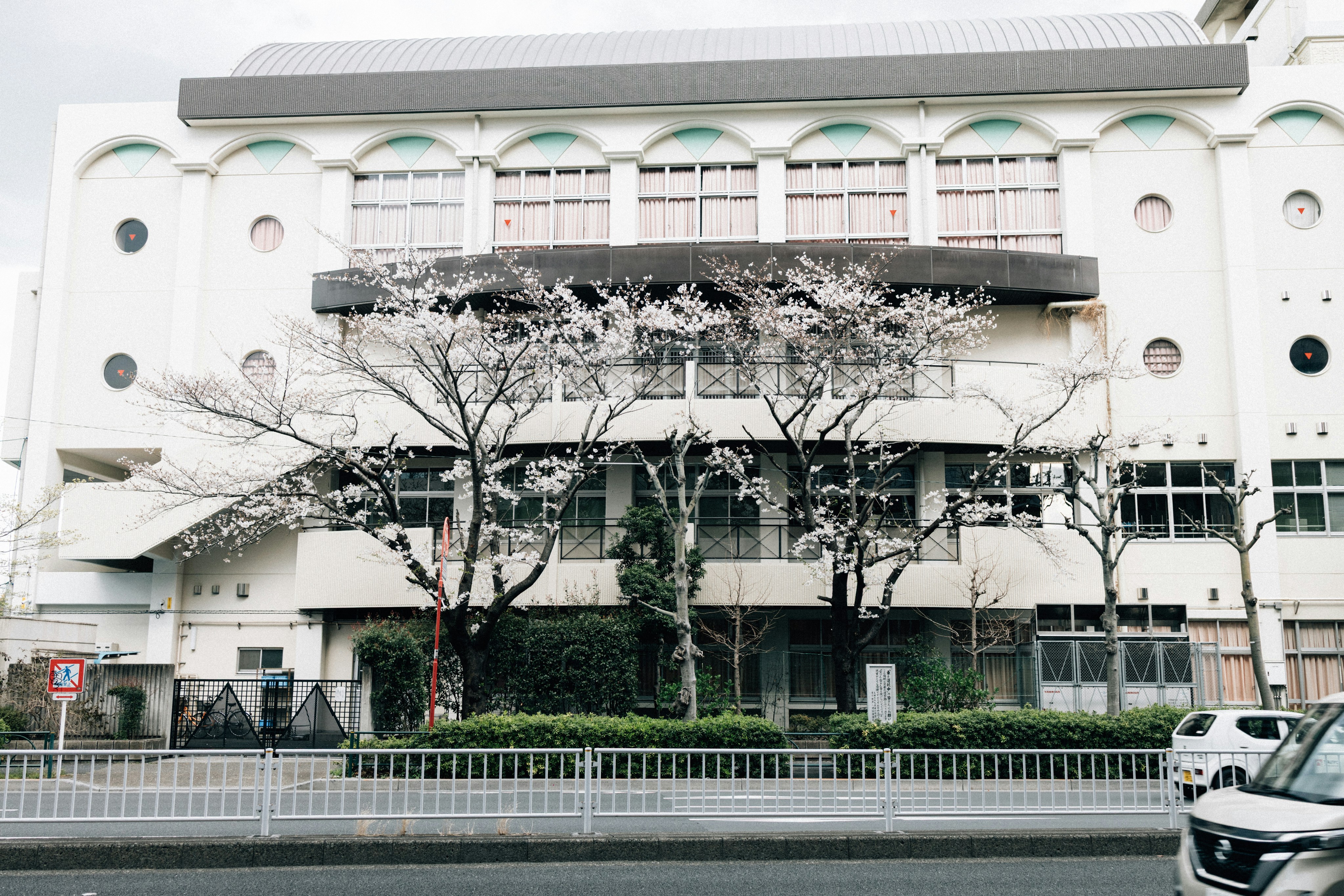 Photo by tsuyoshikozu