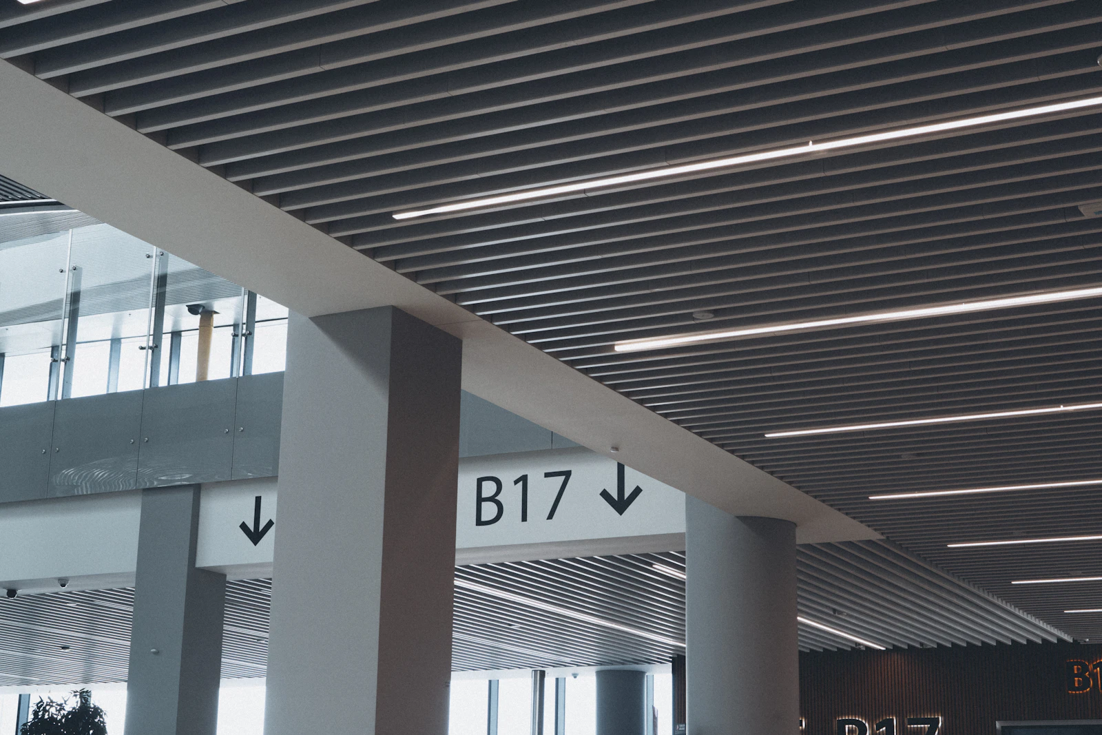 Dundee Airport (DND)